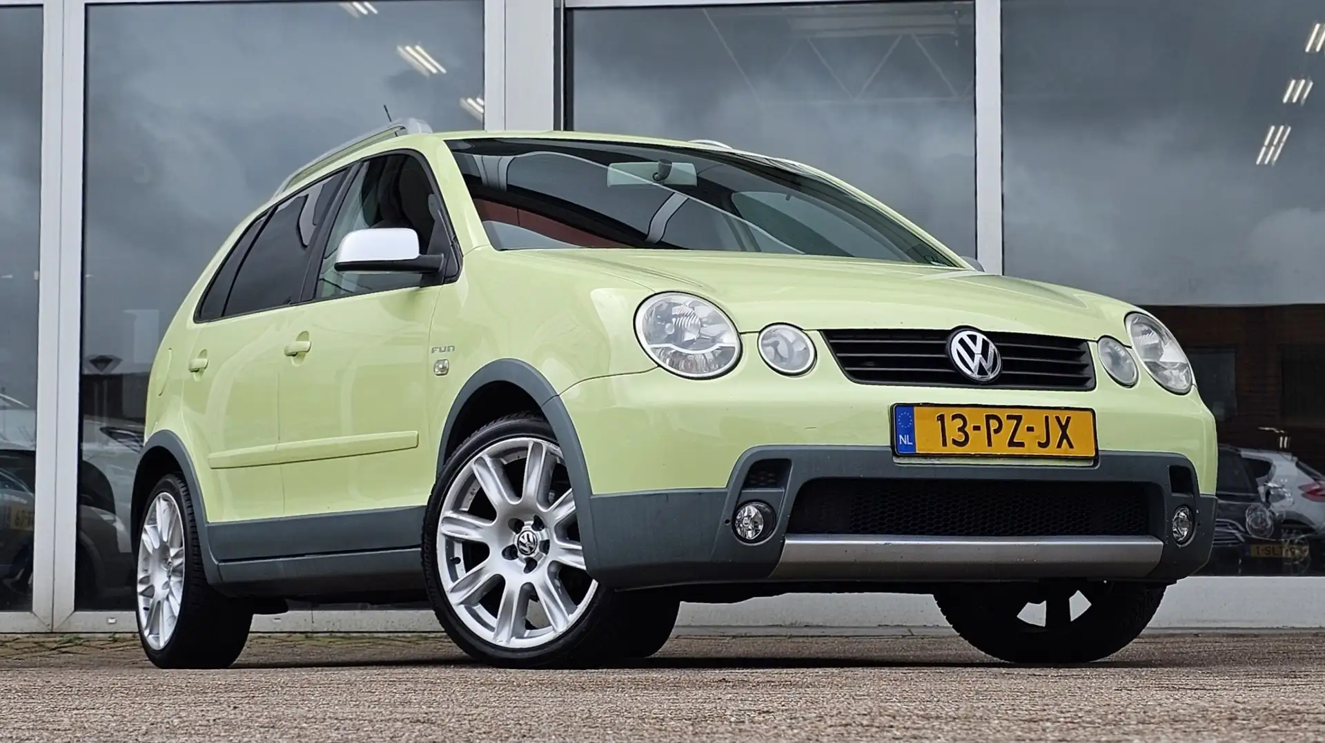 Volkswagen Polo Cross 1.4i 16V FUN Schuifdak! Climate Control! Mooi! Galben - 2