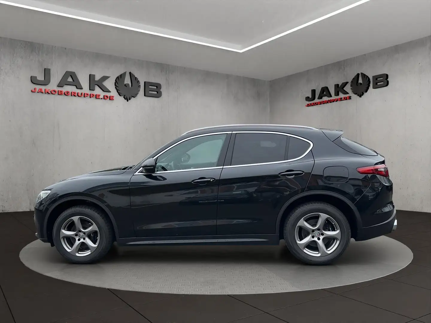Alfa Romeo Stelvio Super Q4 2,0 Ltr. - 206 kW Turbo KAT 206 kW (28... Noir - 2