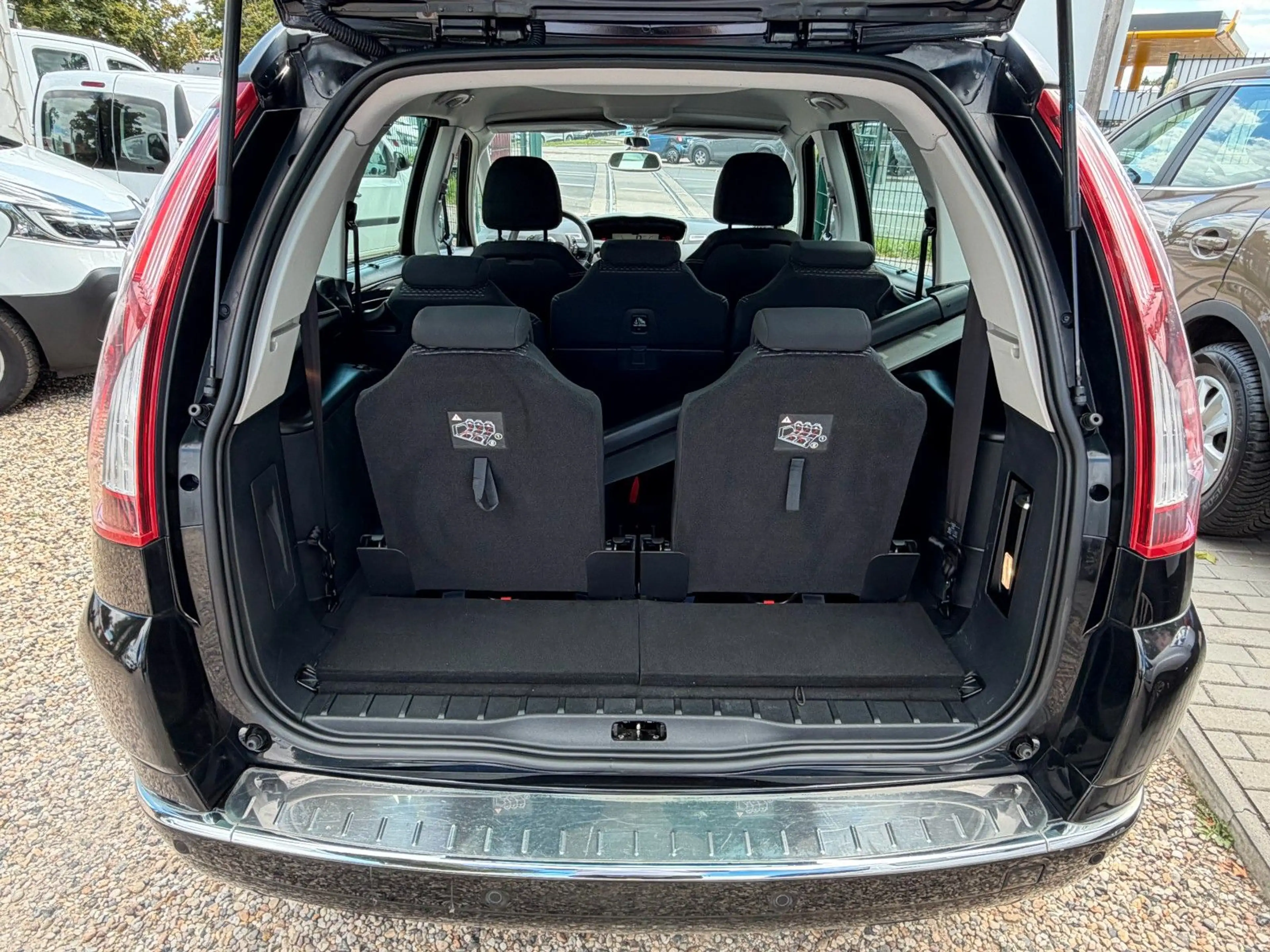 Citroen Grand C4 Picasso *2.HD*Klima*SHZ*7.Sitzer*TÜV NEU — photo 8