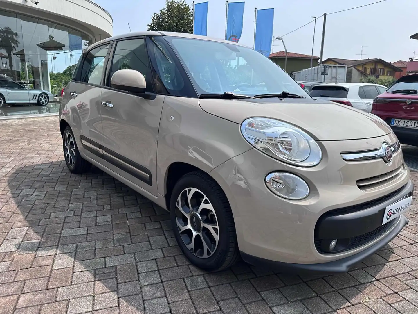 Fiat 500L 1.3 Multijet 95cv. Pop Star EURO 6B Beige - 1