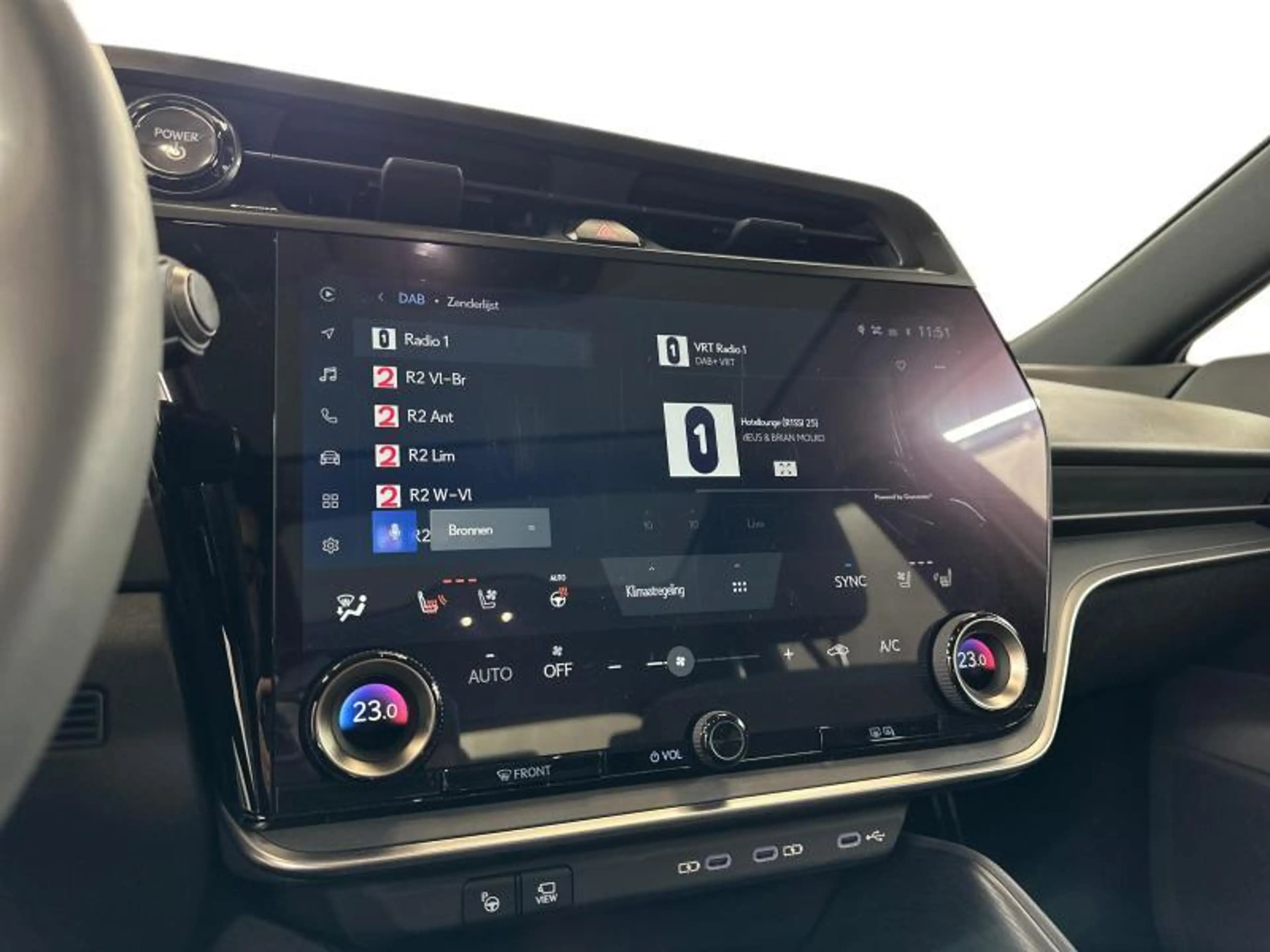 Lexus RZ Privilege Line AWD — photo 13