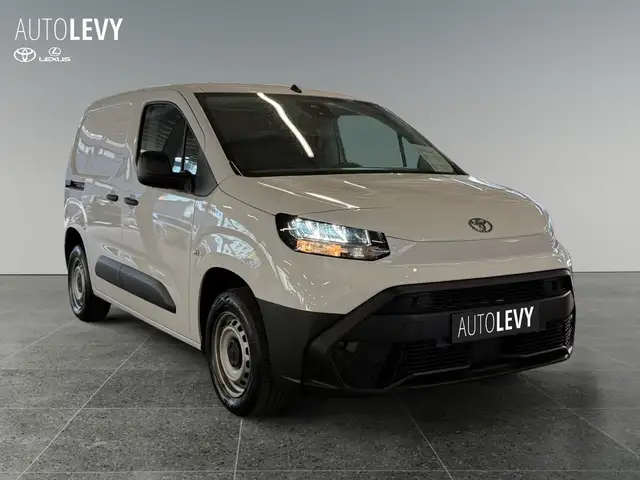 Toyota Proace City view 8