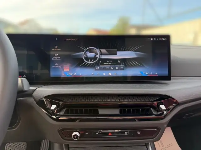 BMW 4 Series view 9