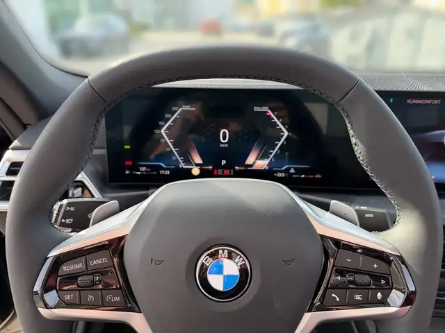 BMW 4 Series view 8