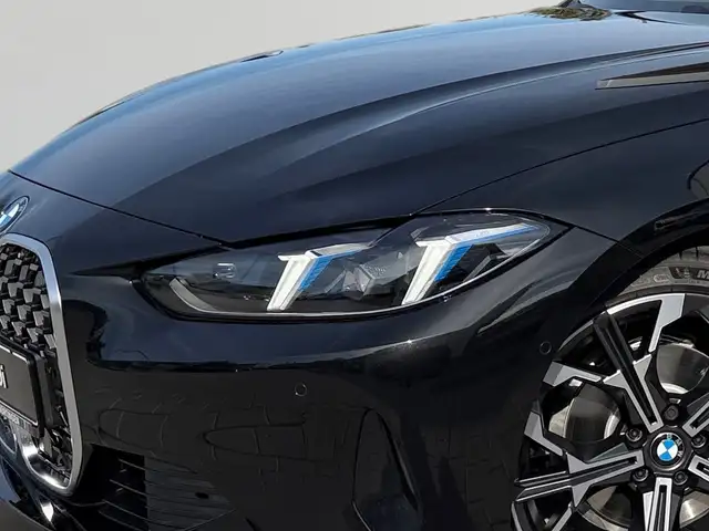 BMW 4 Series view 5