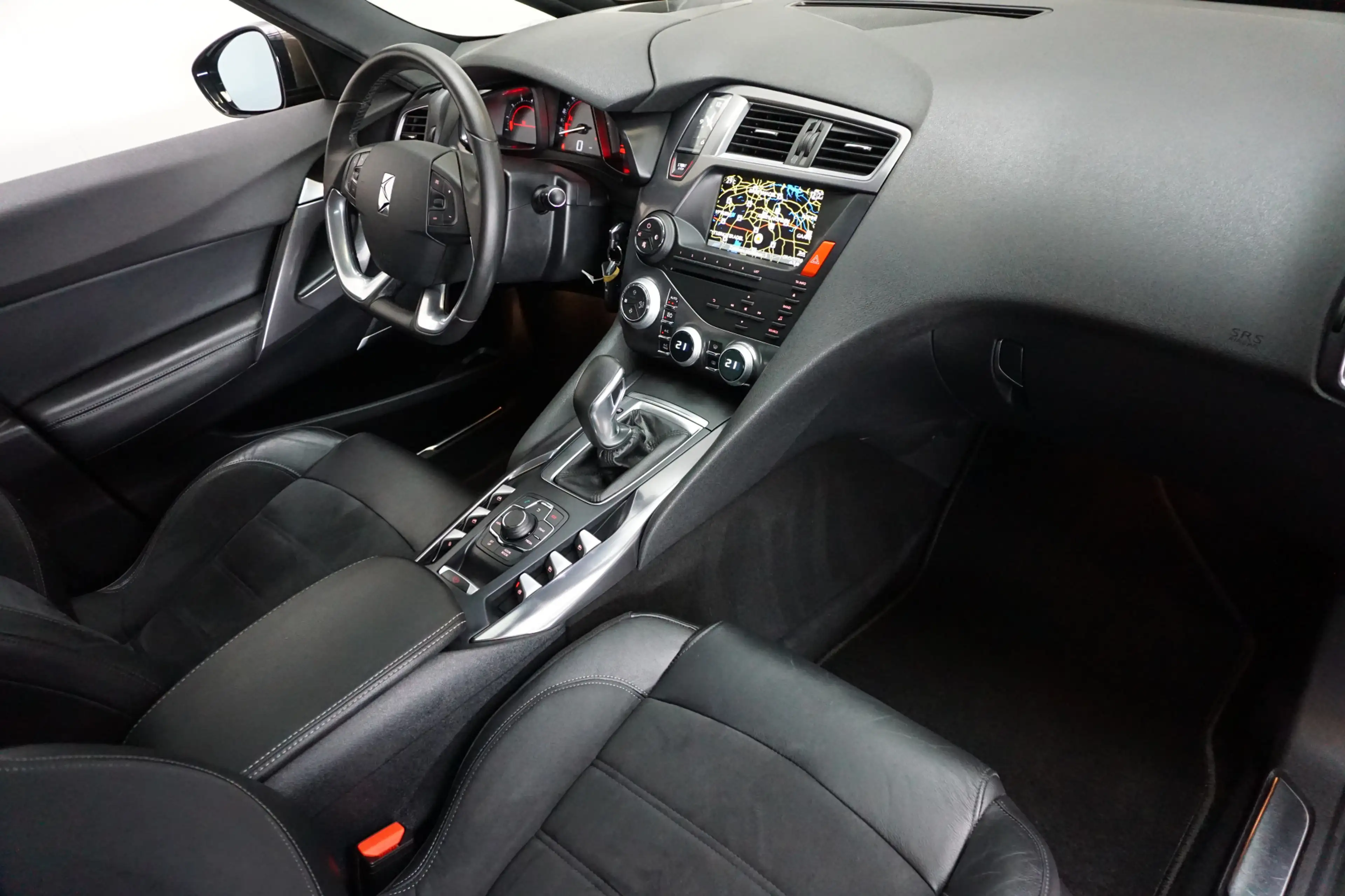 Citroen DS5 1.6 THP Business Executive AUTOMAAT! NL AUTO! NAP! — photo 47
