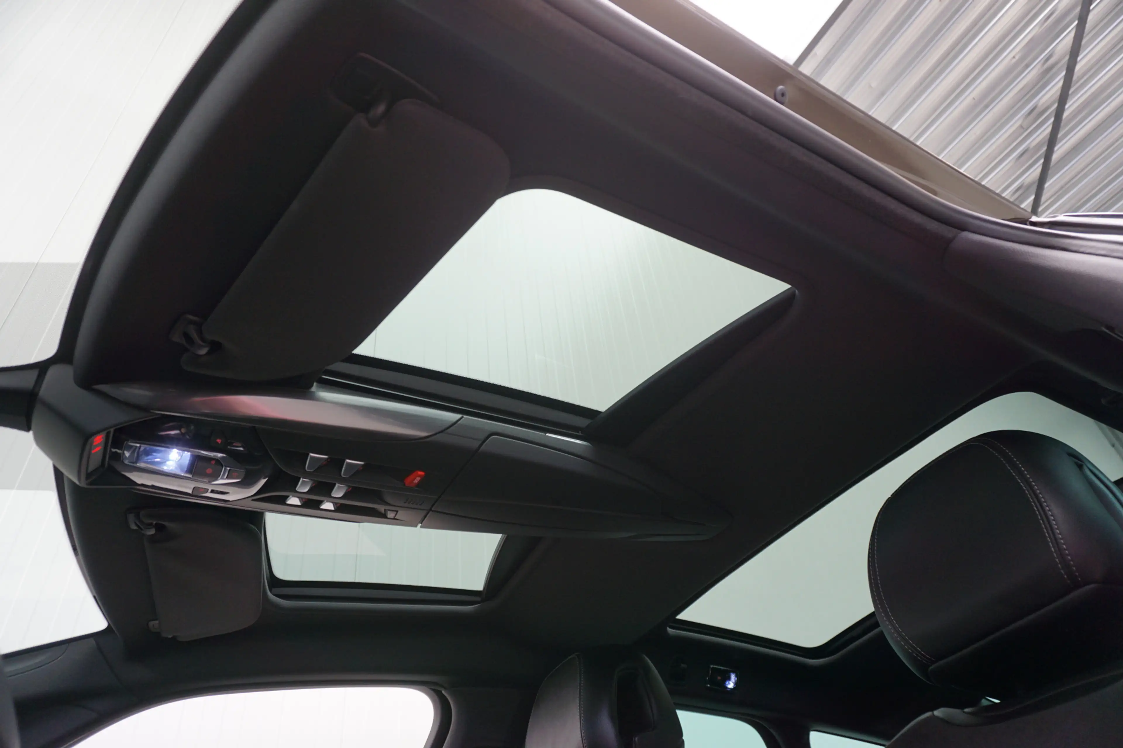 Citroen DS5 1.6 THP Business Executive AUTOMAAT! NL AUTO! NAP! — photo 8