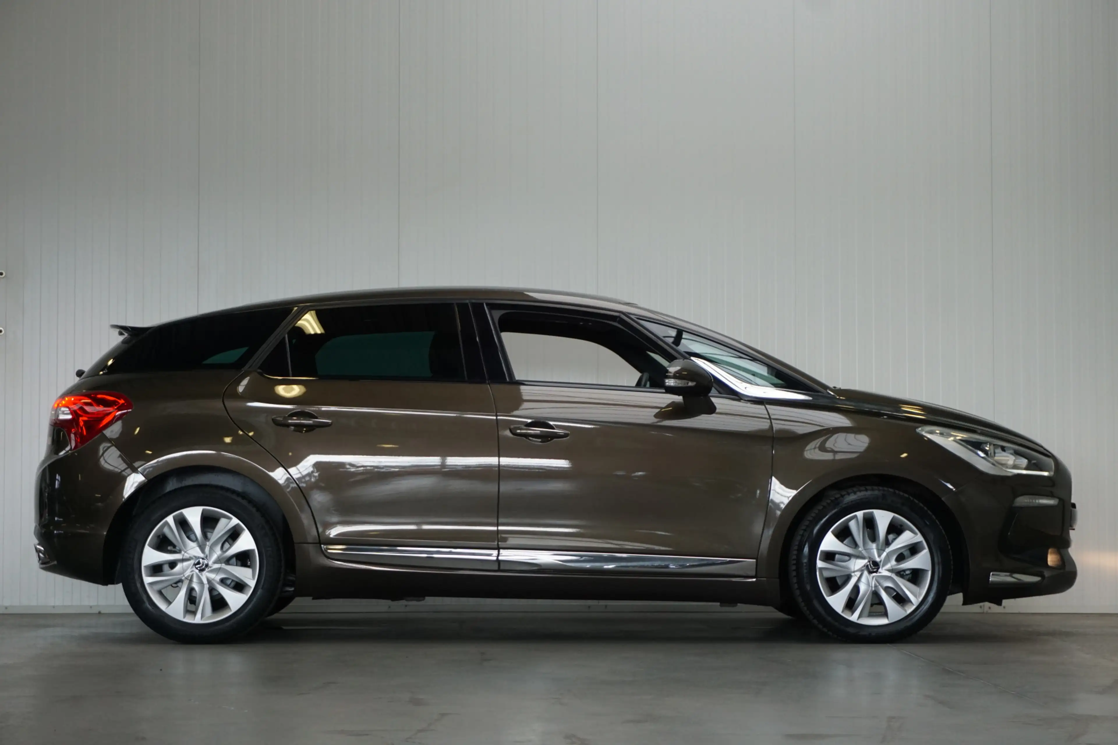 Citroen DS5 1.6 THP Business Executive AUTOMAAT! NL AUTO! NAP! — photo 16
