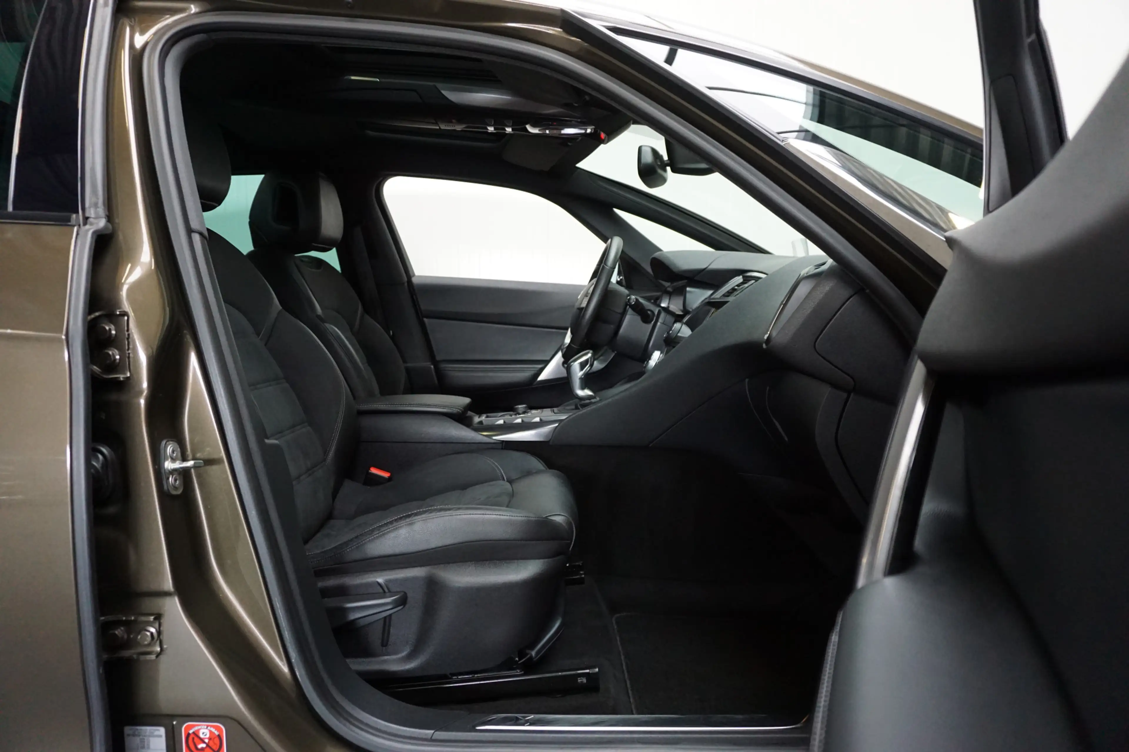 Citroen DS5 1.6 THP Business Executive AUTOMAAT! NL AUTO! NAP! — photo 46