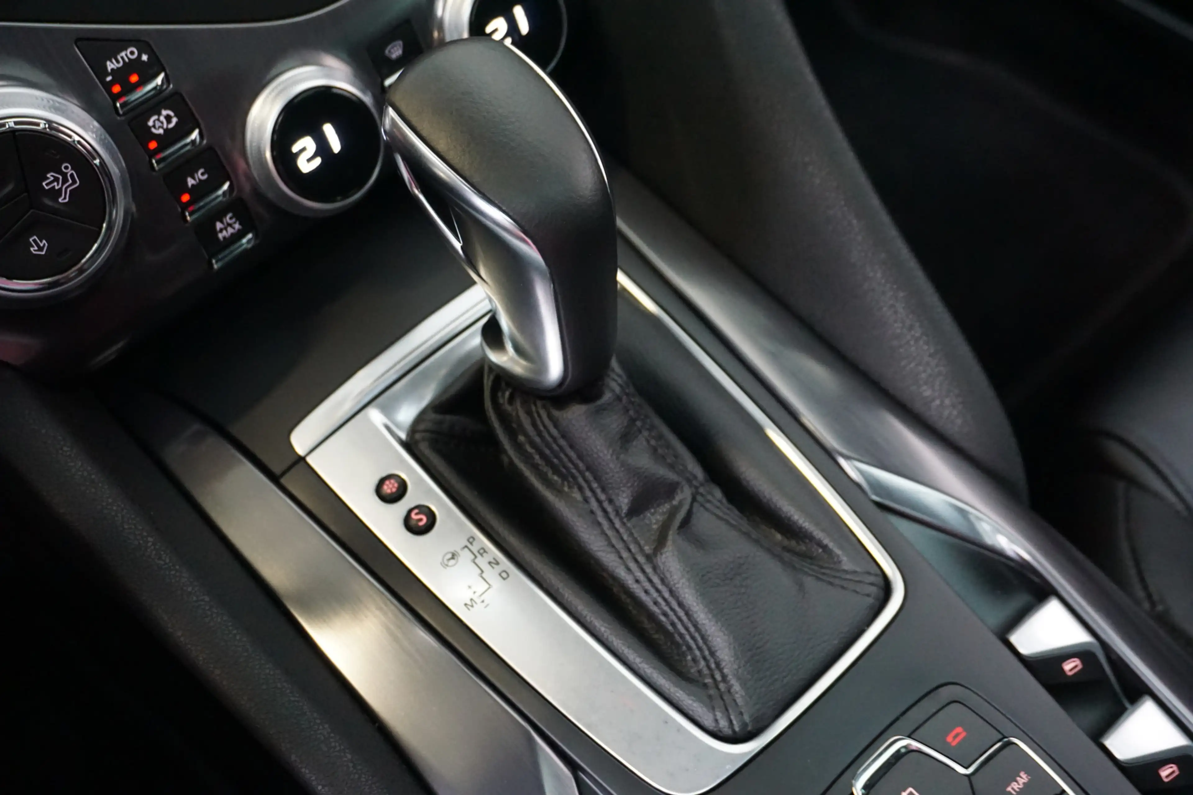 Citroen DS5 1.6 THP Business Executive AUTOMAAT! NL AUTO! NAP! — photo 7