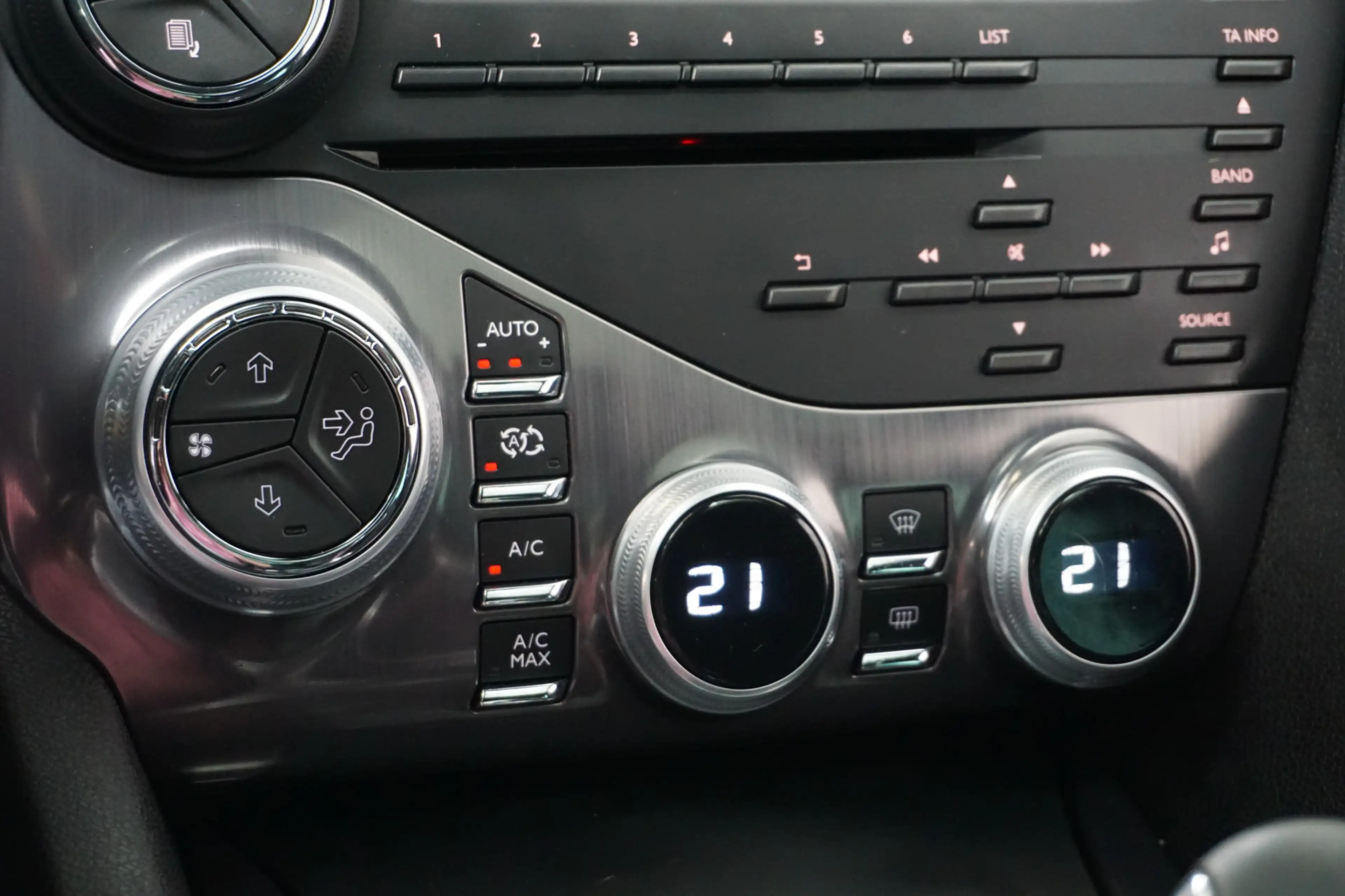 Citroen DS5 1.6 THP Business Executive AUTOMAAT! NL AUTO! NAP! — photo 34
