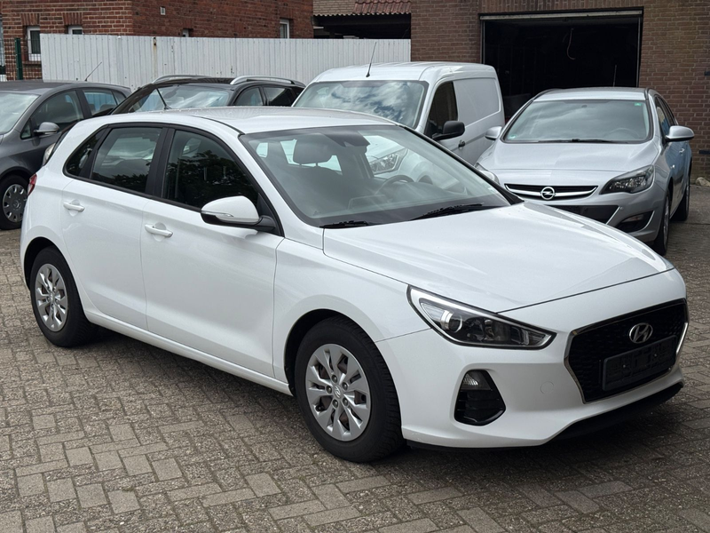 Hyundai i30 1.0 T-GDI*KLIMA*TEMPOMAT*MFL*** — photo 9