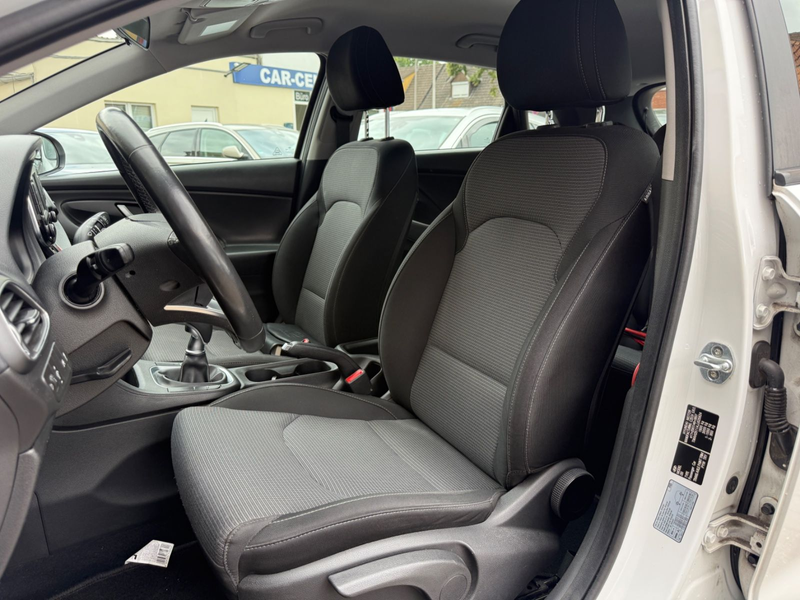 Hyundai i30 1.0 T-GDI*KLIMA*TEMPOMAT*MFL*** — photo 11