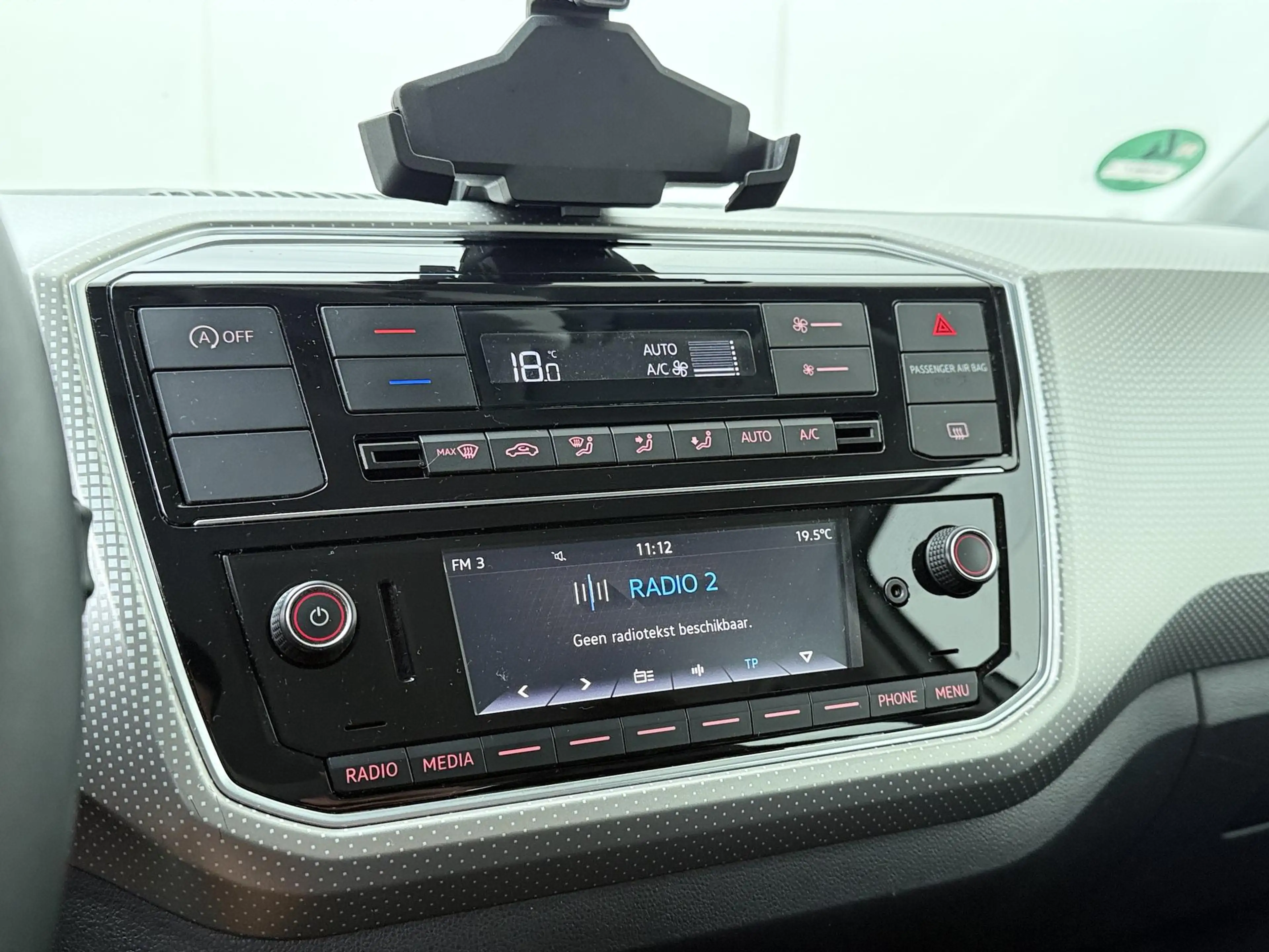 Volkswagen up! 1.0 BMT high up! | 75 PK | Cruise control | Climat — photo 11