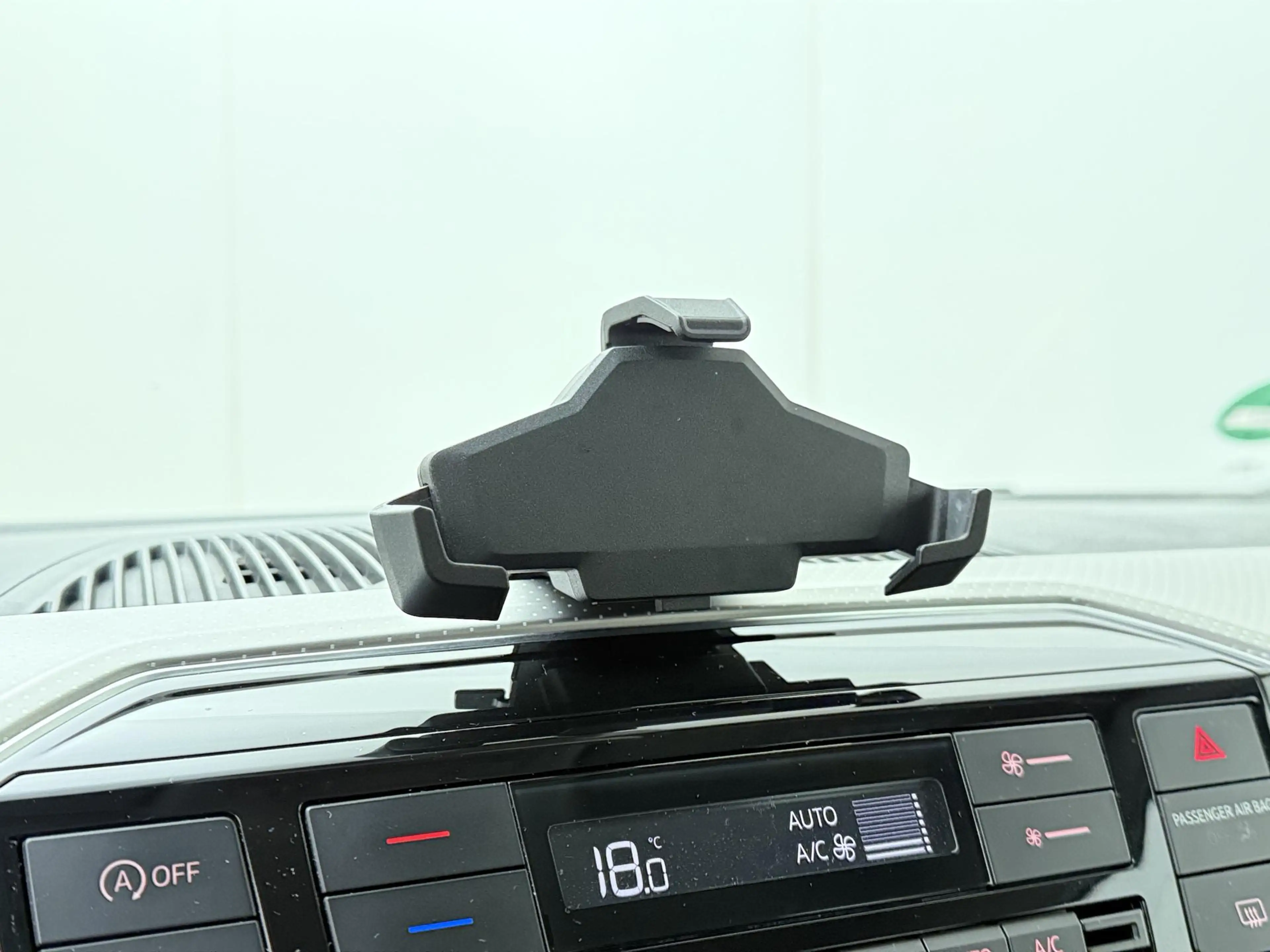 Volkswagen up! 1.0 BMT high up! | 75 PK | Cruise control | Climat — photo 10