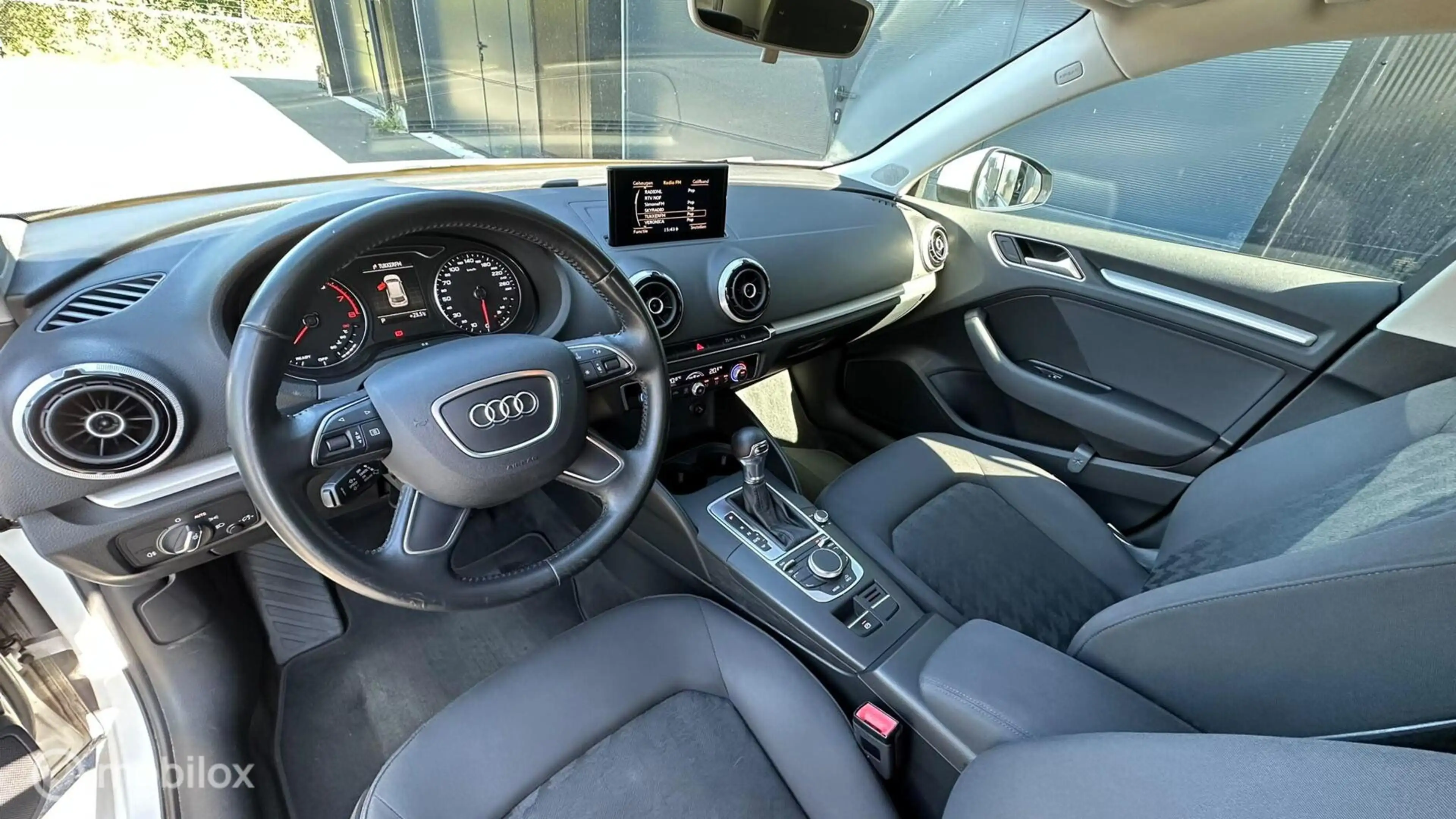 Audi A3 Sportback 1.2 TFSI Attraction Pro Line plus Incl B — photo 5