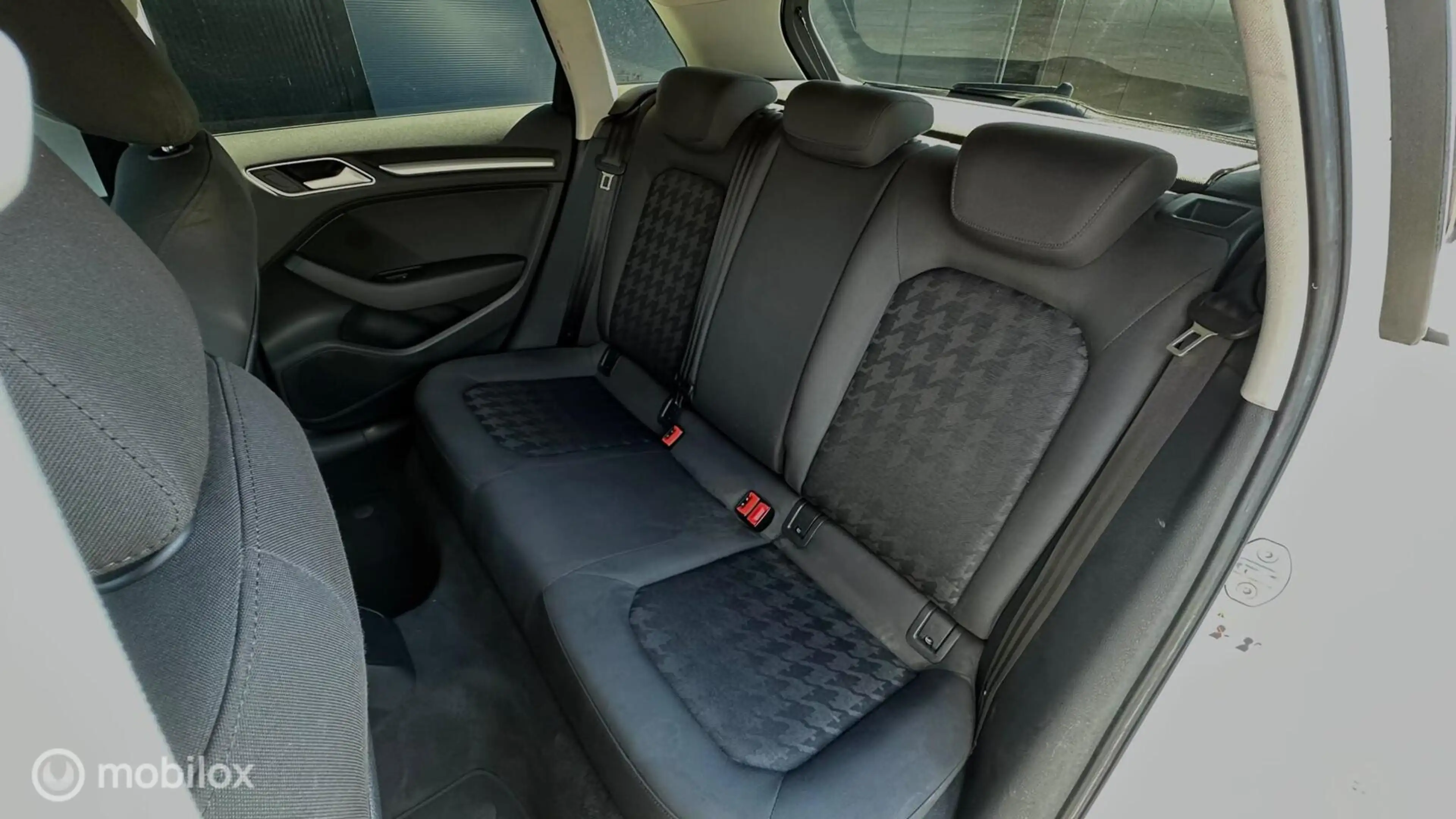 Audi A3 Sportback 1.2 TFSI Attraction Pro Line plus Incl B — photo 10