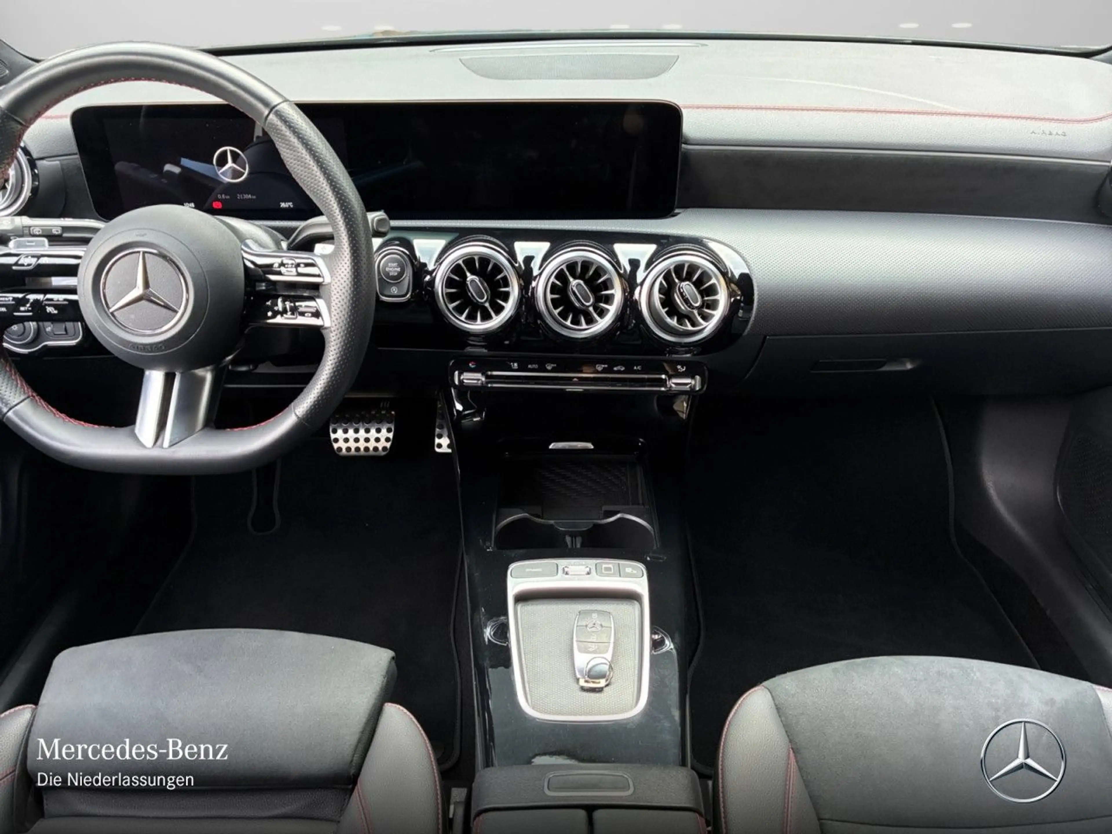 Mercedes-Benz CLA 220 d AMG+PANO+LED+KAMERA+TOTW+KEYLESS+8G — photo 13