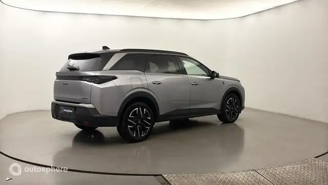 Peugeot 5008 view 5