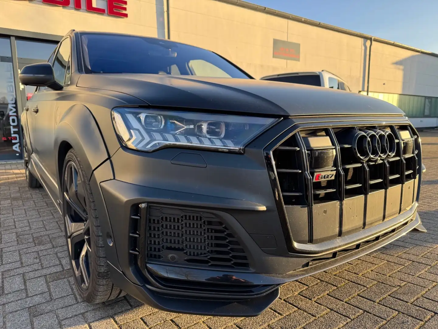 Audi SQ7 4.0TFSI/S-Line/ABT/DAB/PANORAMA/AHK/STANDH Schwarz - 2
