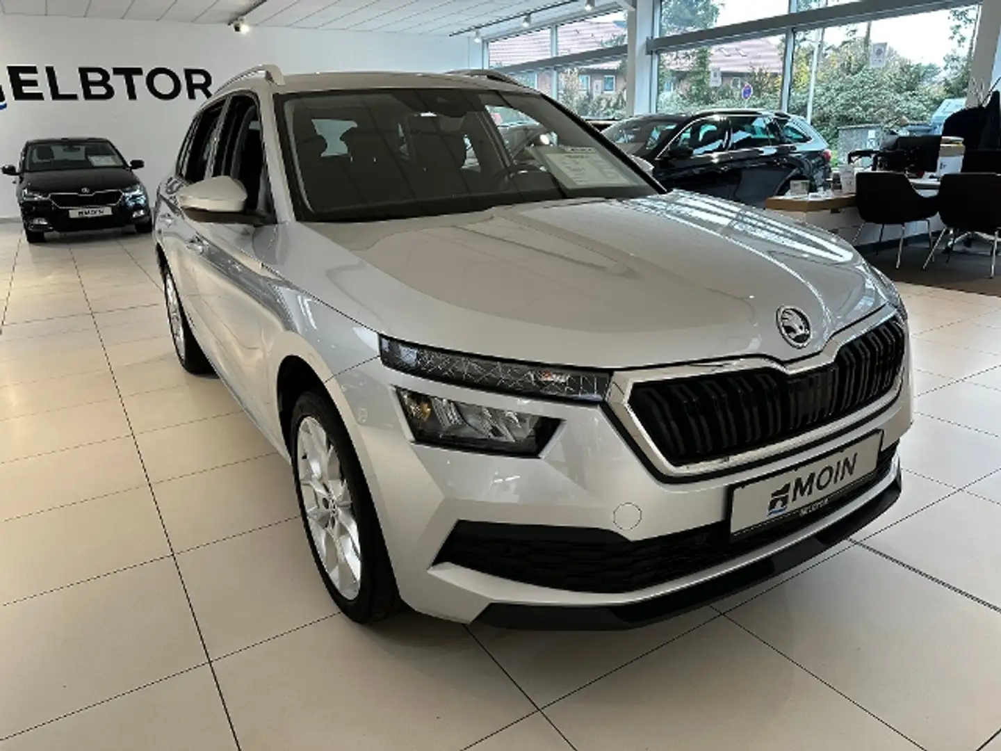 Skoda Kamiq 1,0 TSI Style AHK SHZ PDC Silber - 2