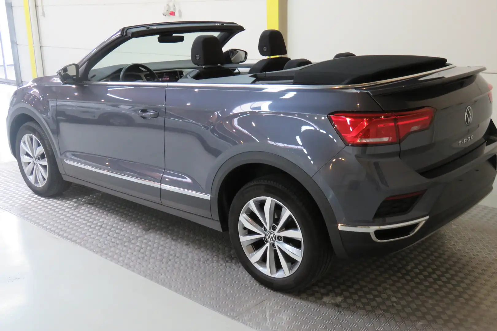 Volkswagen T-Roc T-Roc Cabriolet 1.0 TSI OPF ACTIVE Gris - 2