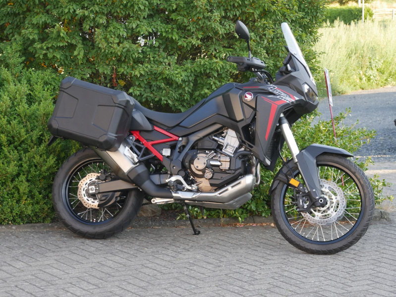 Honda Africa Twin CRF 1100 DCT aus 1. Hd. — photo 3