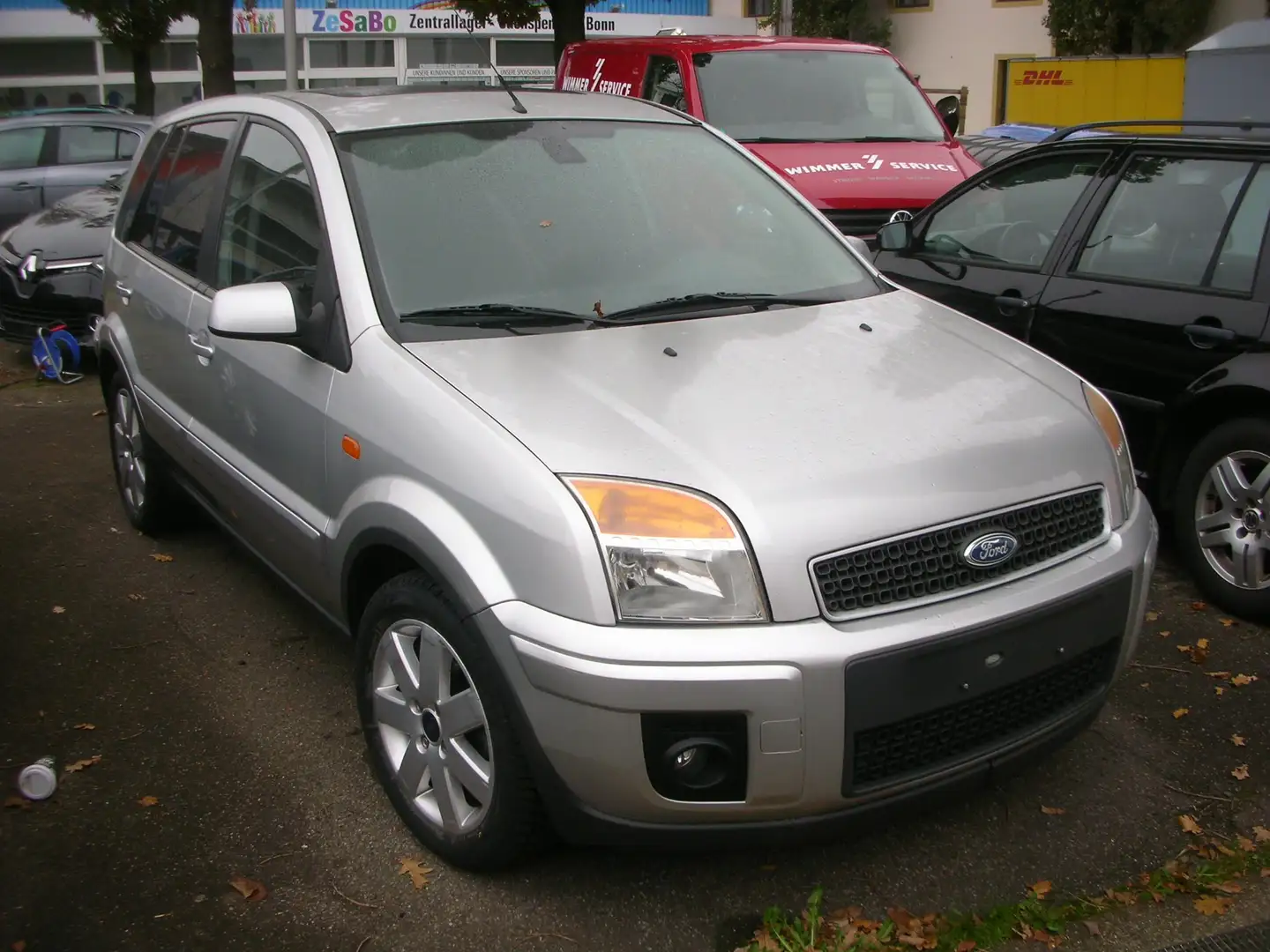 Ford Fusion Plus 1.6 Klima + SD Plateado - 1