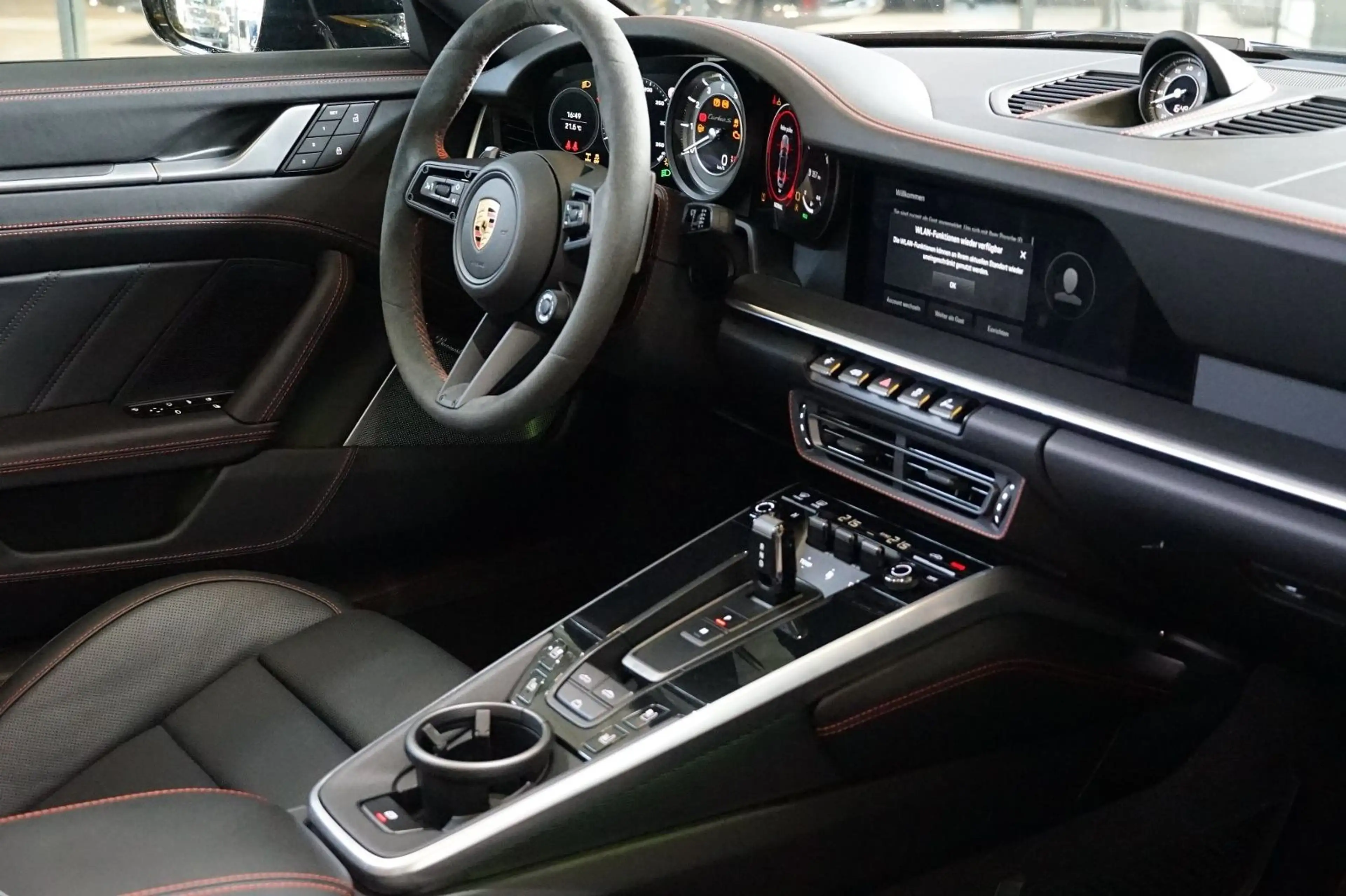 Porsche 992 911 Turbo S Cabriolet/LIFT/Burmester/Approved — photo 15