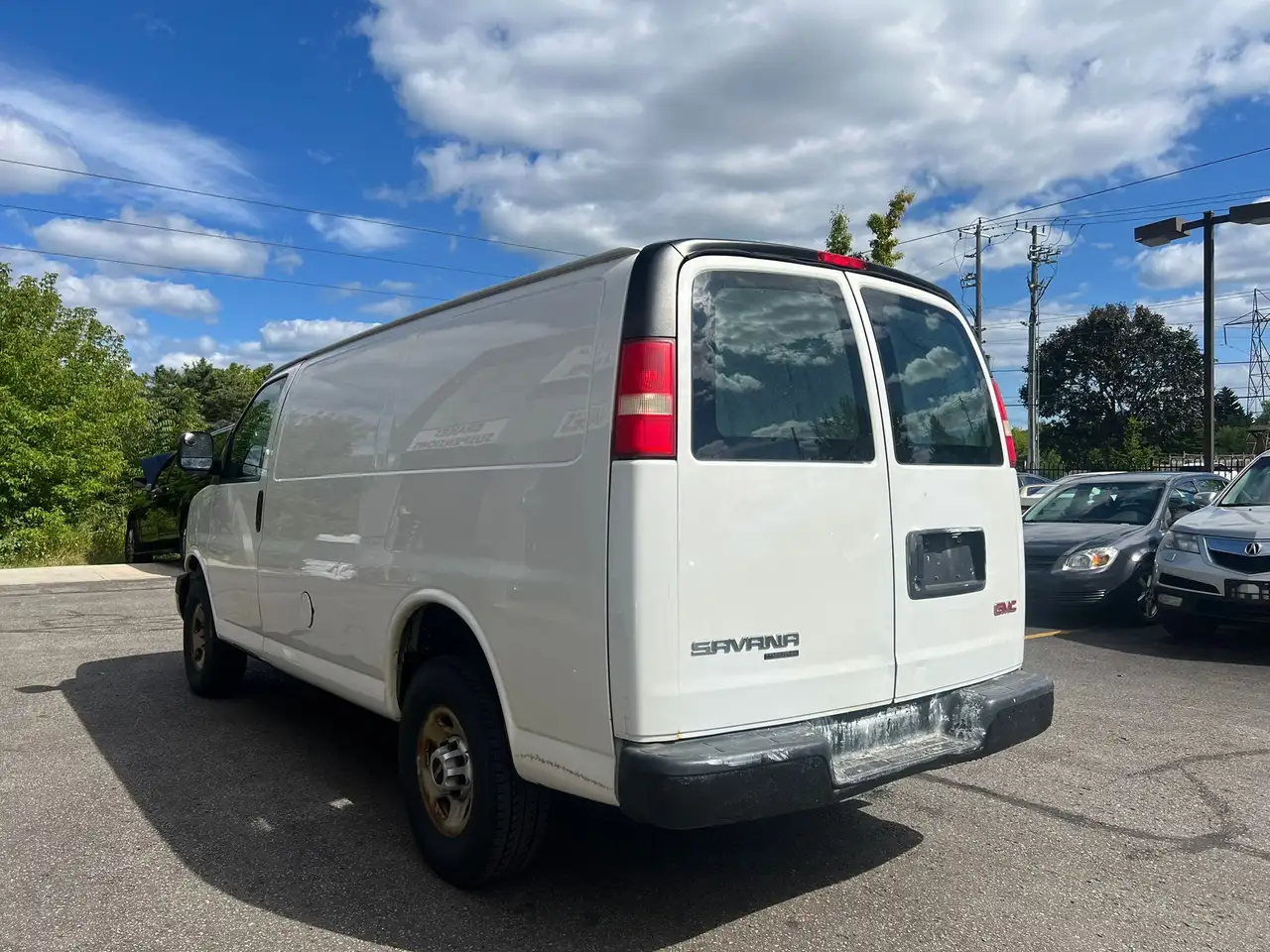 GMC Savana снимка GMC Savana