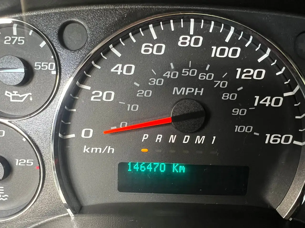 GMC Savana снимка GMC Savana