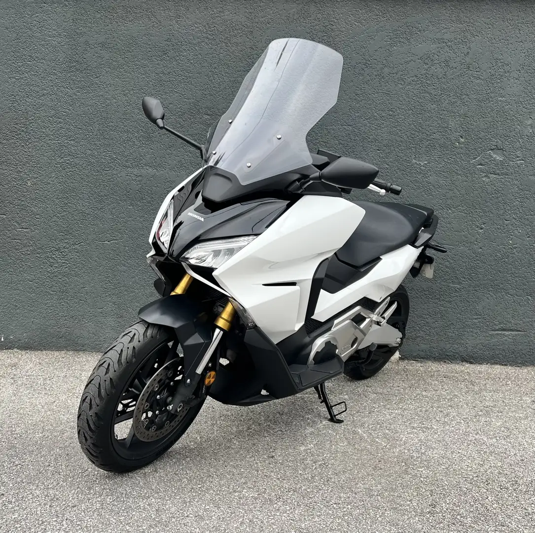 Honda Forza 750 Fehér - 2