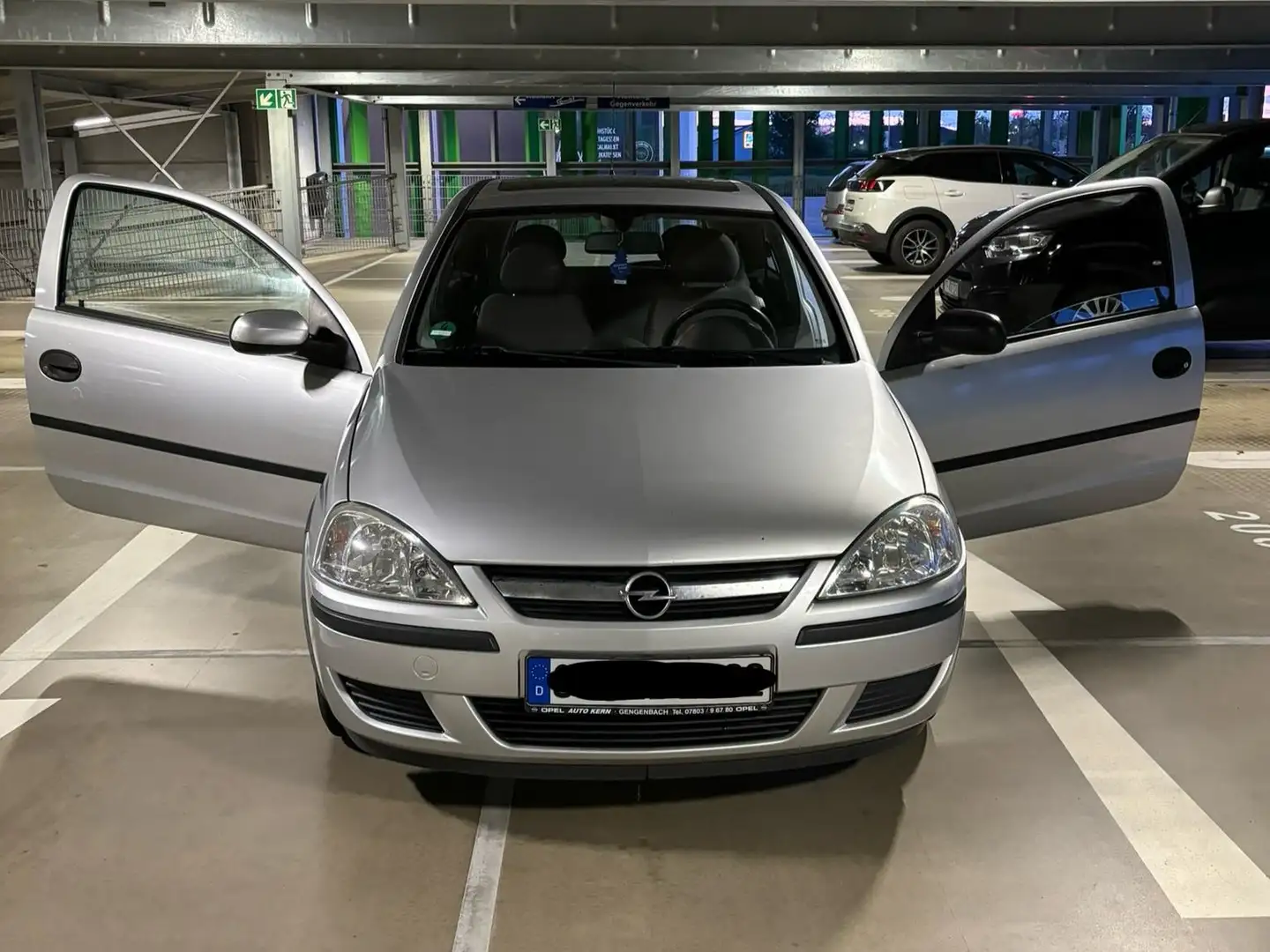 Opel Corsa 1.0 12V Srebrny - 1