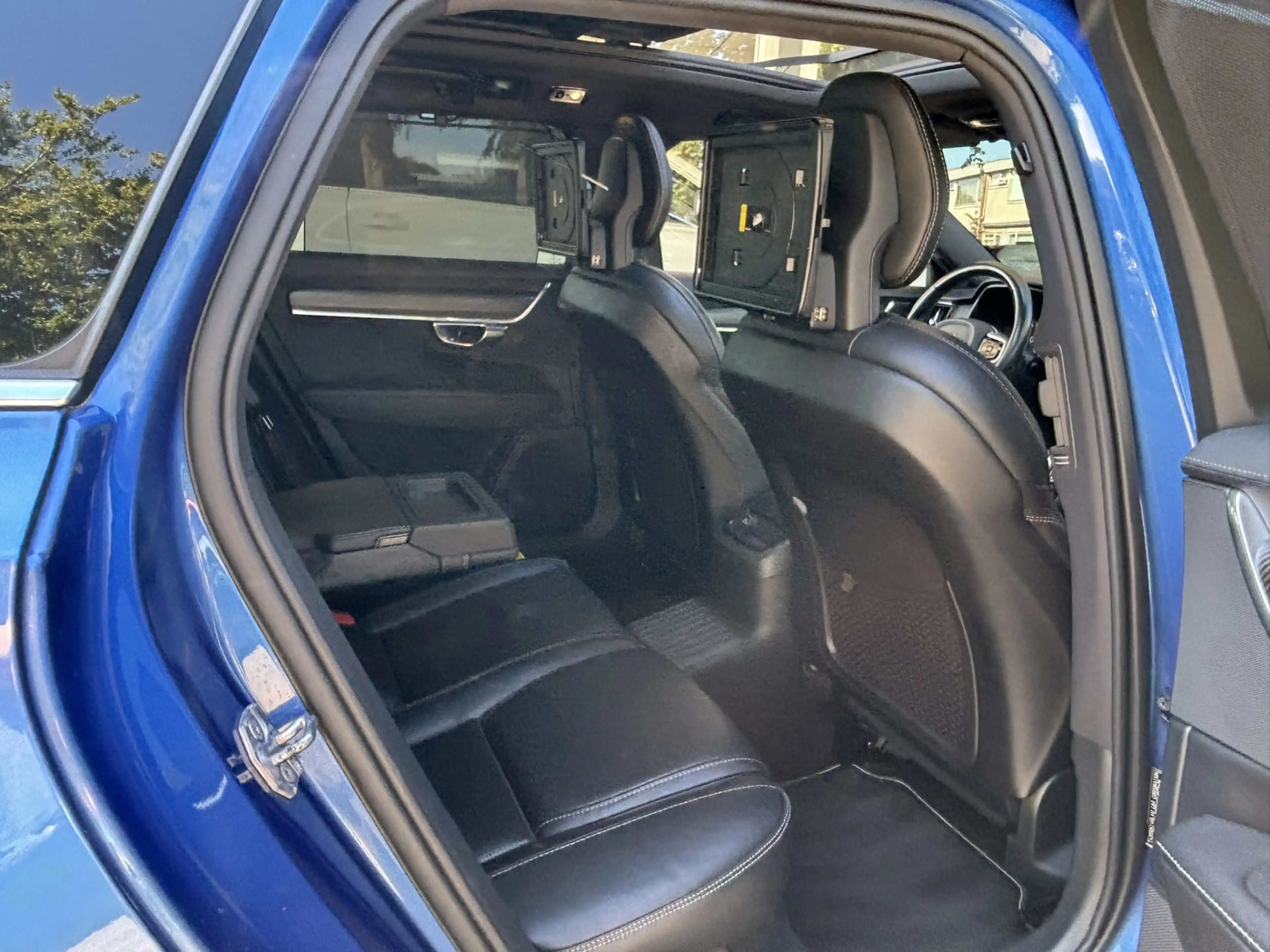 Volvo V90 T8 AWD R-Design HeadUp MASSAGE Luchtvering 360 DAB — photo 26