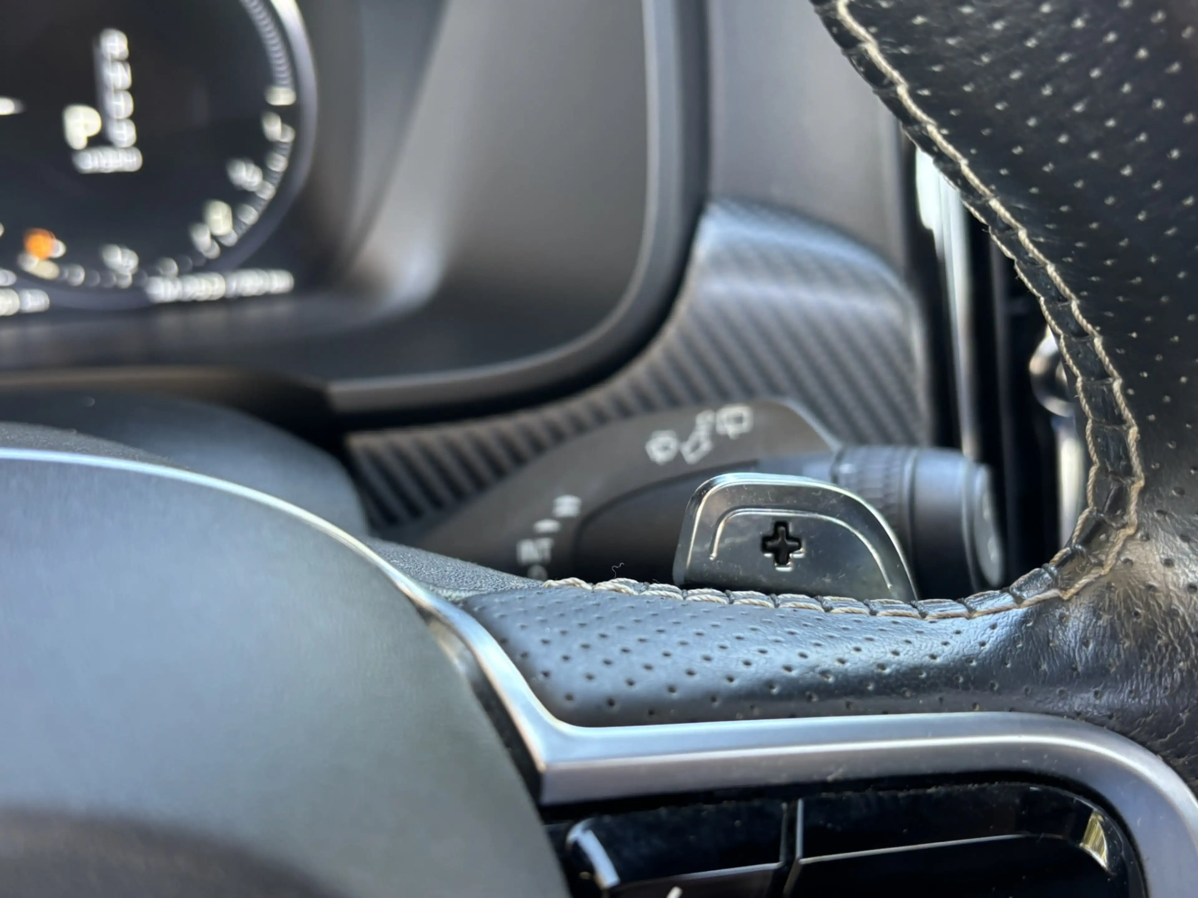 Volvo V90 T8 AWD R-Design HeadUp MASSAGE Luchtvering 360 DAB — photo 36