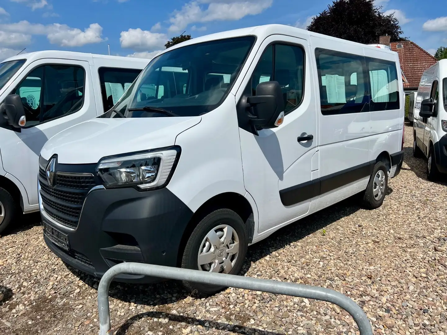 Renault Master III Kombi L1H1 Klima Scheckheft 9-Sitzer Weiß - 1