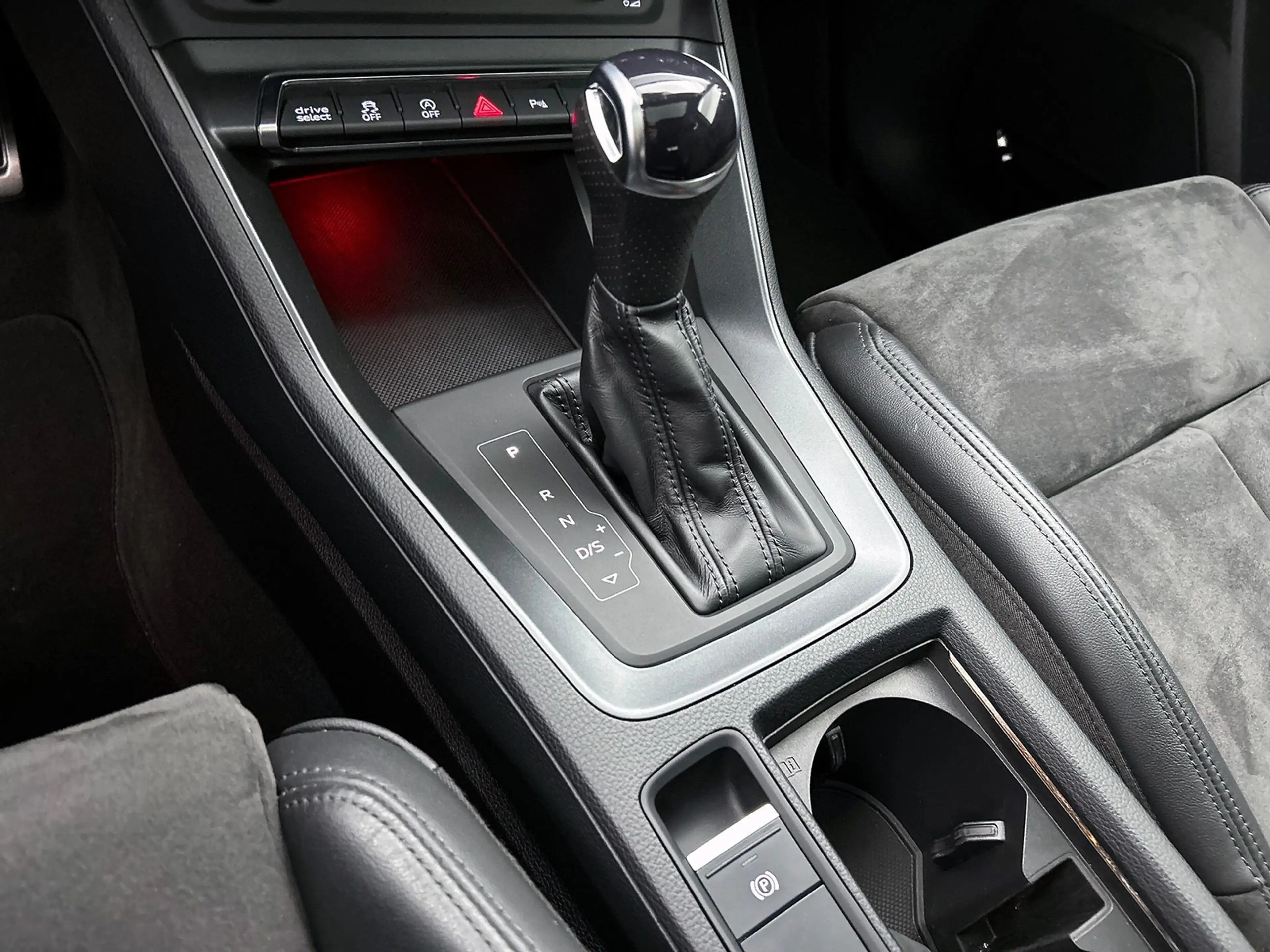 Audi RS Q3 Sportback TFSI | Trekhaak | Panoramadak | — photo 26