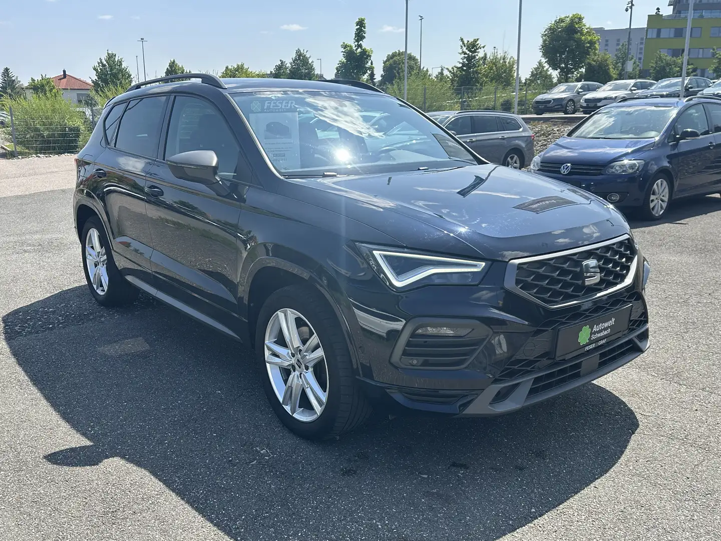 SEAT Ateca FR 2.0 TDI 4X4 AHK KAMERA LED ACC NAVI SHZ Schwarz - 2