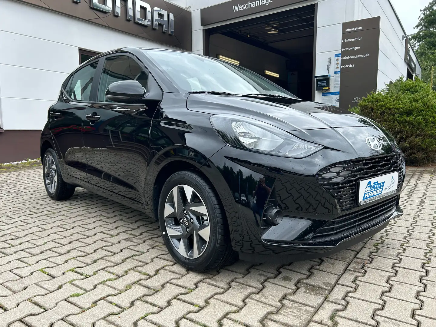 Hyundai i10 Trend - Navi Schwarz - 1