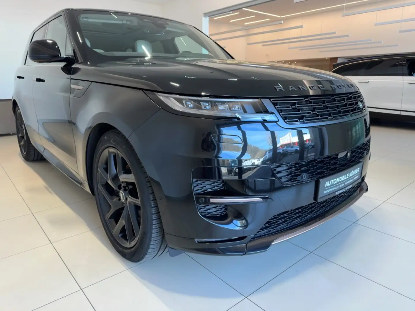 Land Rover Range Rover Sport D300 Dynamic SE 22''LM PANO Schwarz - 2