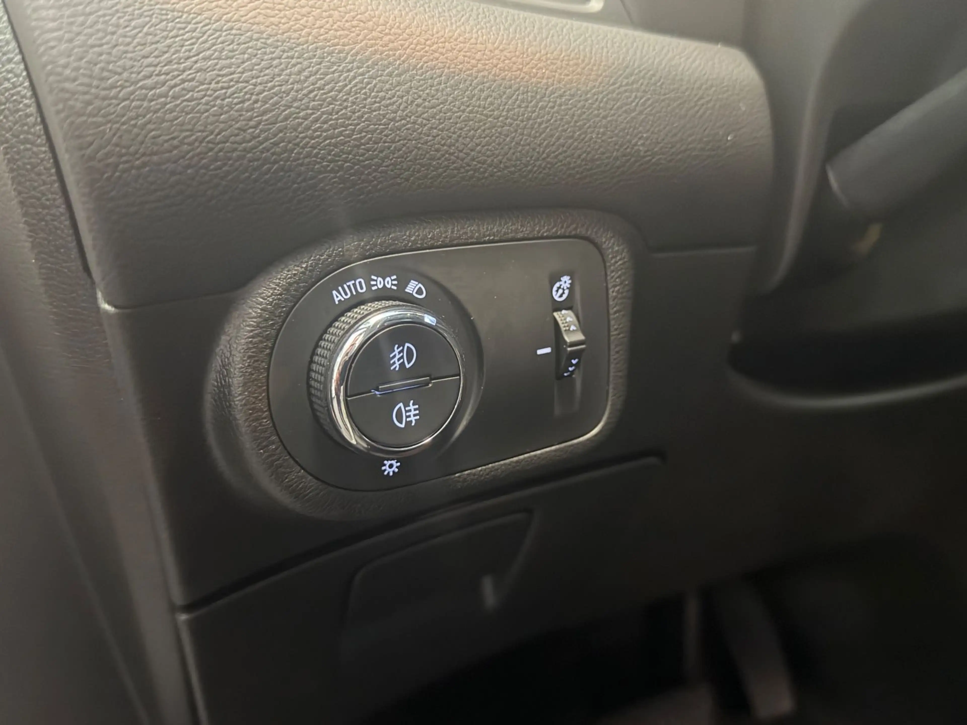 Opel Zafira Tourer Inno*AUTOMATIK*LED*NAVI*ACC*AHK — photo 11