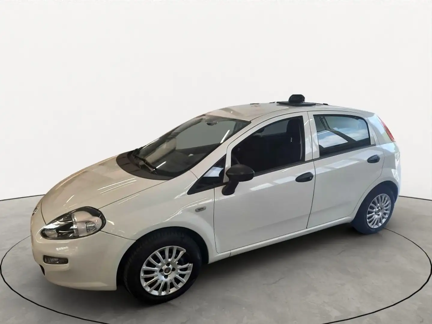 Fiat Punto Punto 5p 1.2 Young c/navi,radio Bianco - 2