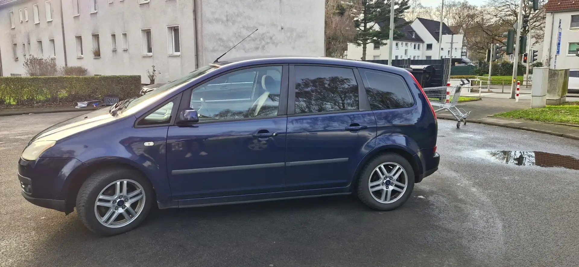 Ford Focus C-Max Fun Blau - 2
