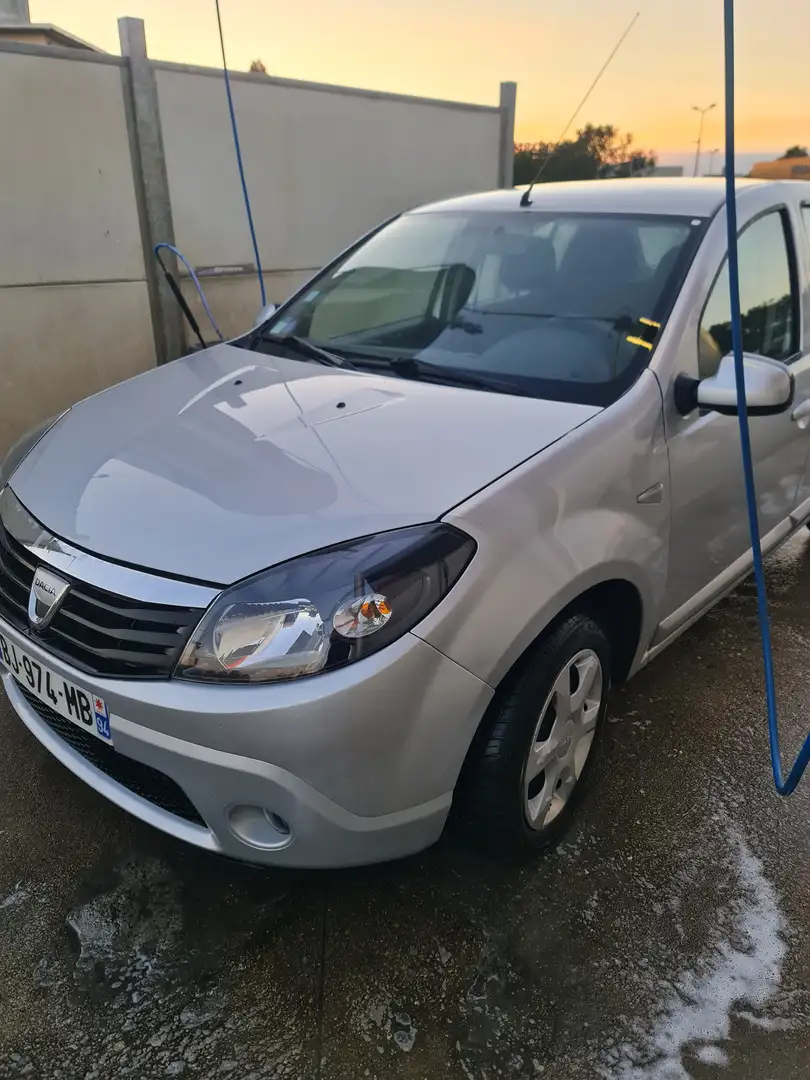 Dacia Sandero Sandero 1.2 16V 75 eco2 Blackline Gris - 2