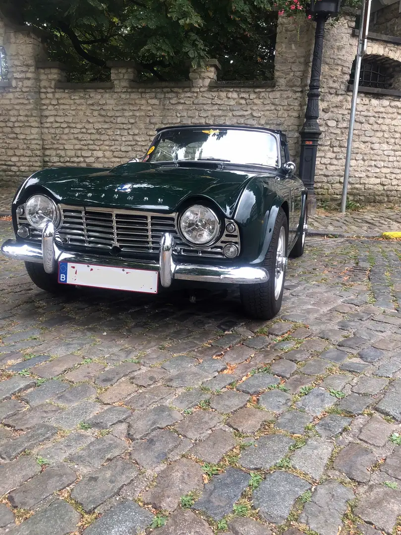 Triumph TR4 Grün - 1