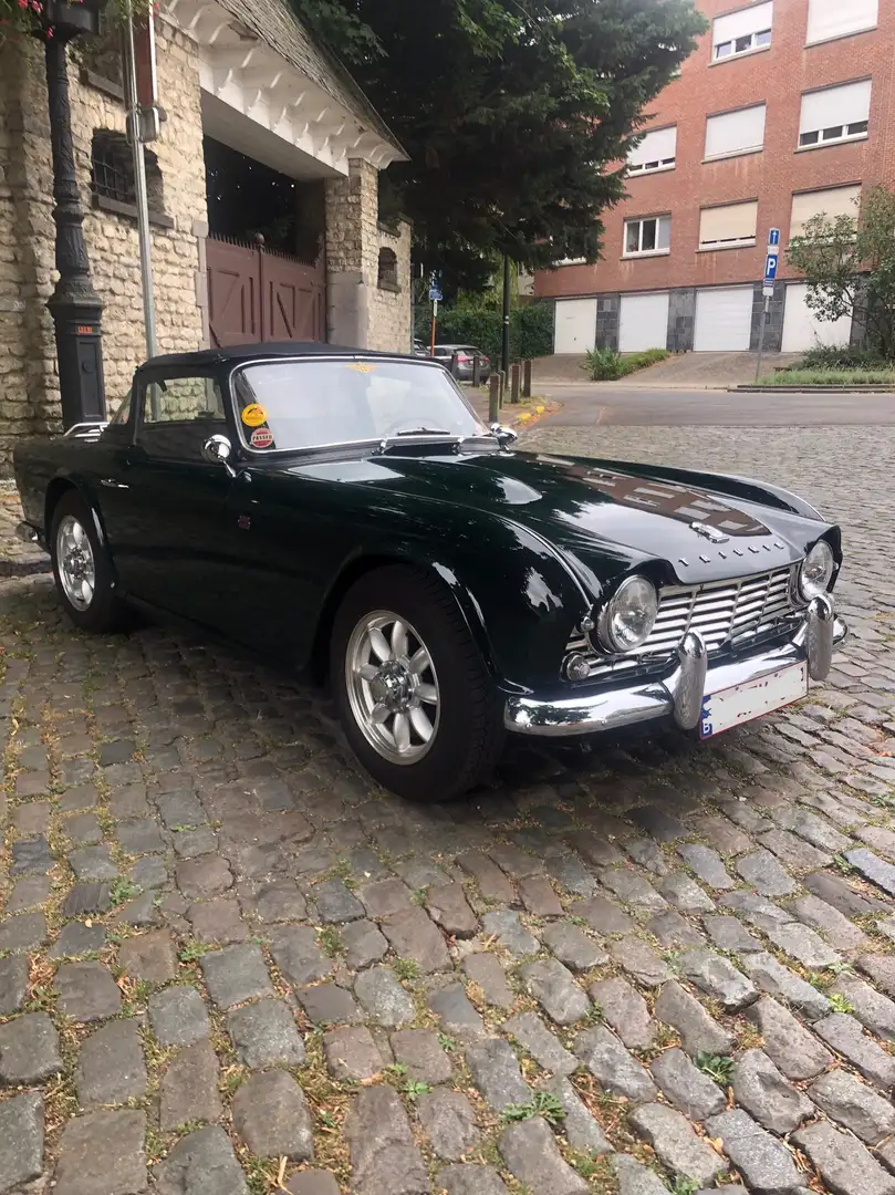 Triumph TR4 Grün - 2