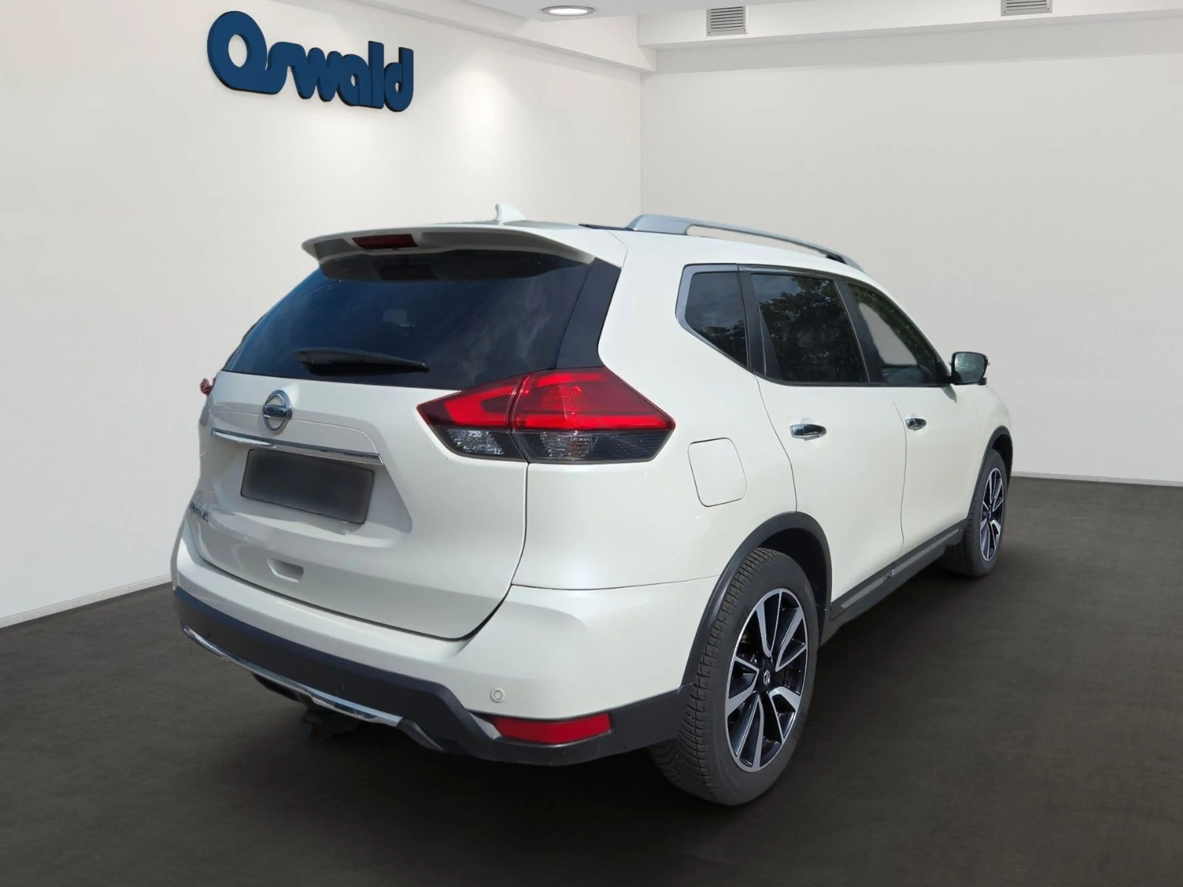 Nissan X-Trail Tekna 2.0 Diesel 4x4 177PS MT 7-Sitzer — photo 3