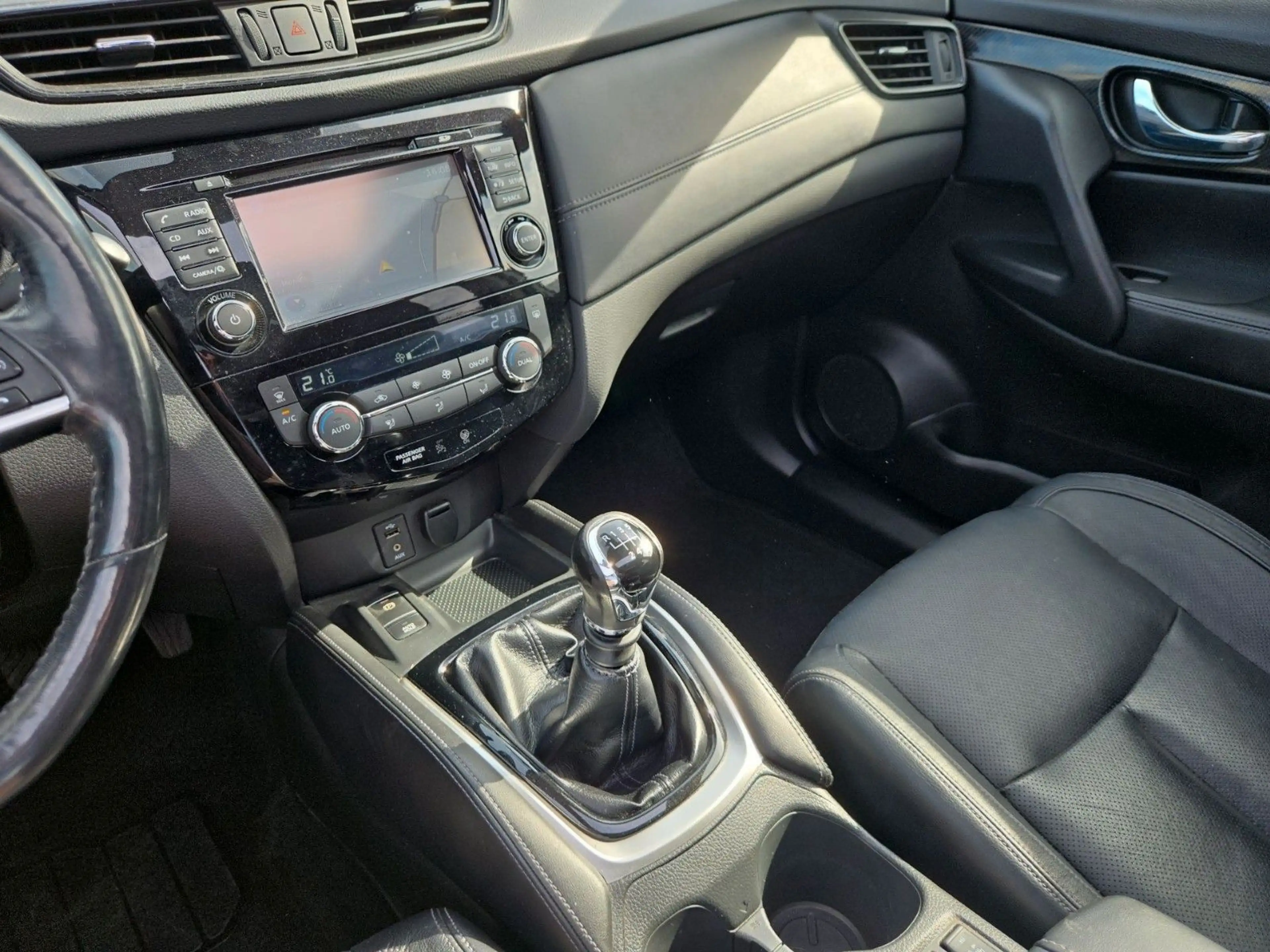 Nissan X-Trail Tekna 2.0 Diesel 4x4 177PS MT 7-Sitzer — photo 19
