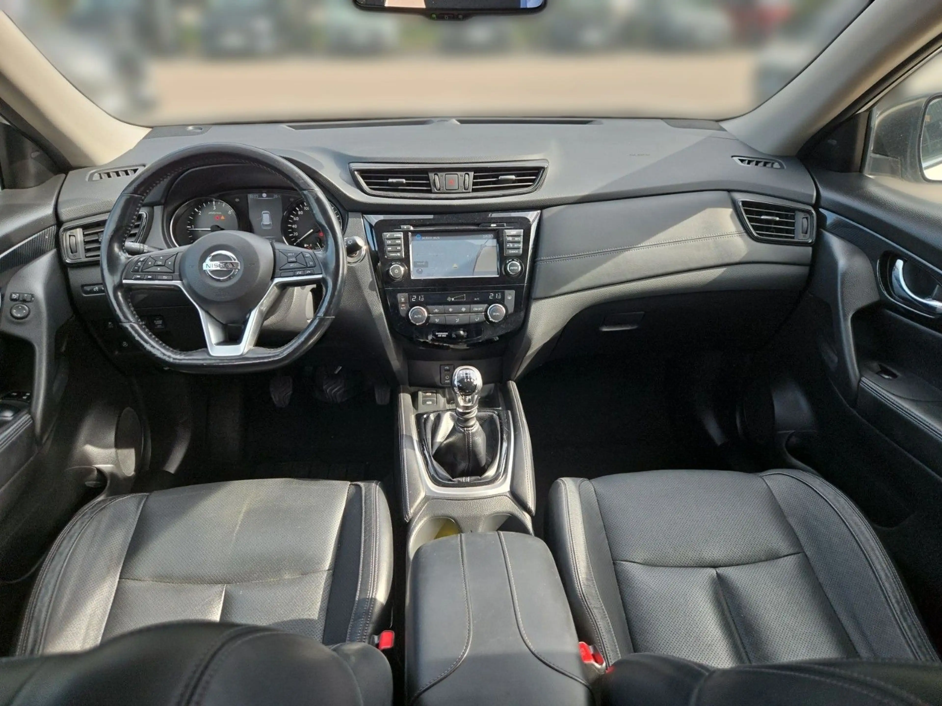Nissan X-Trail Tekna 2.0 Diesel 4x4 177PS MT 7-Sitzer — photo 10