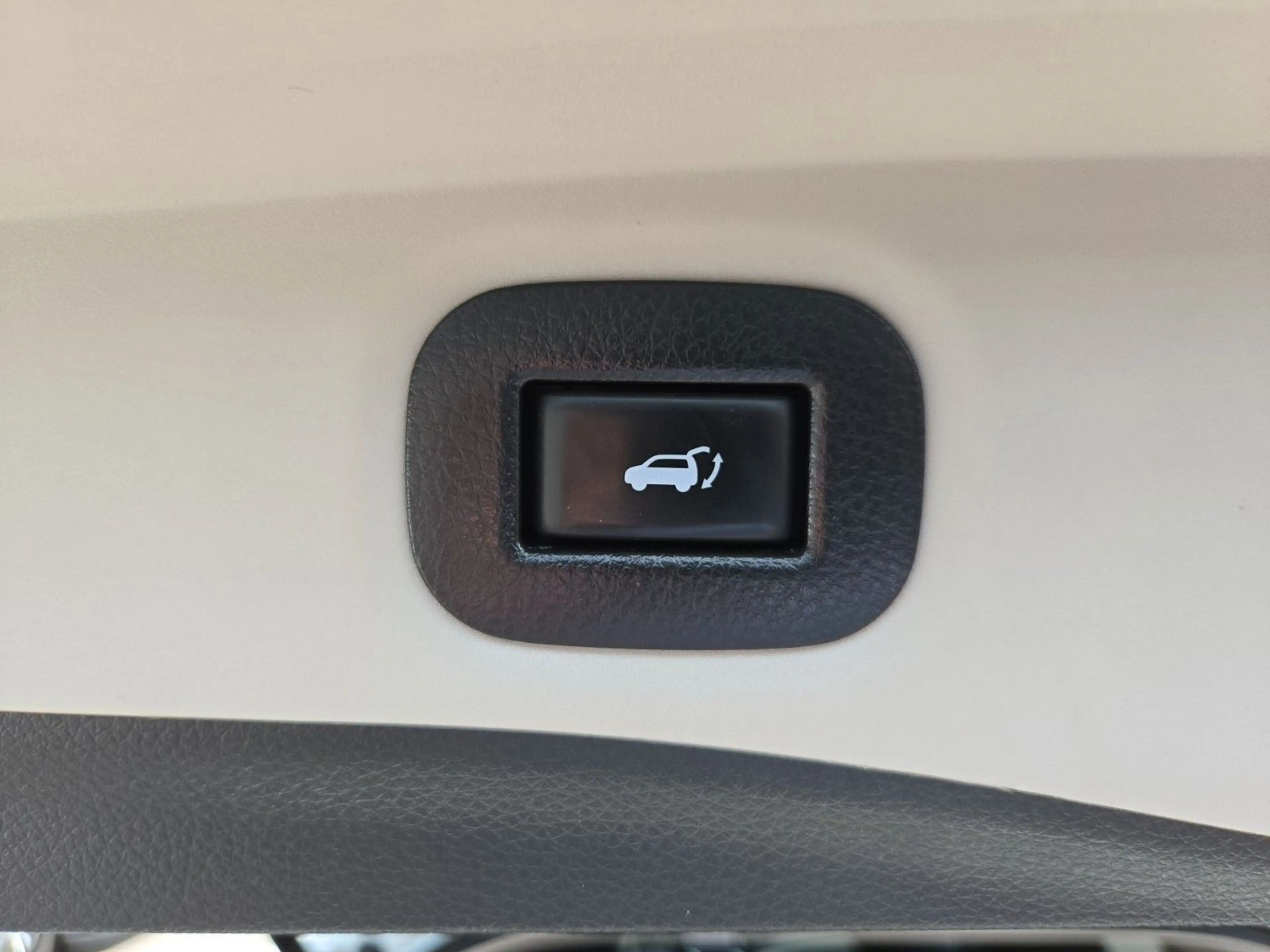 Nissan X-Trail Tekna 2.0 Diesel 4x4 177PS MT 7-Sitzer — photo 14